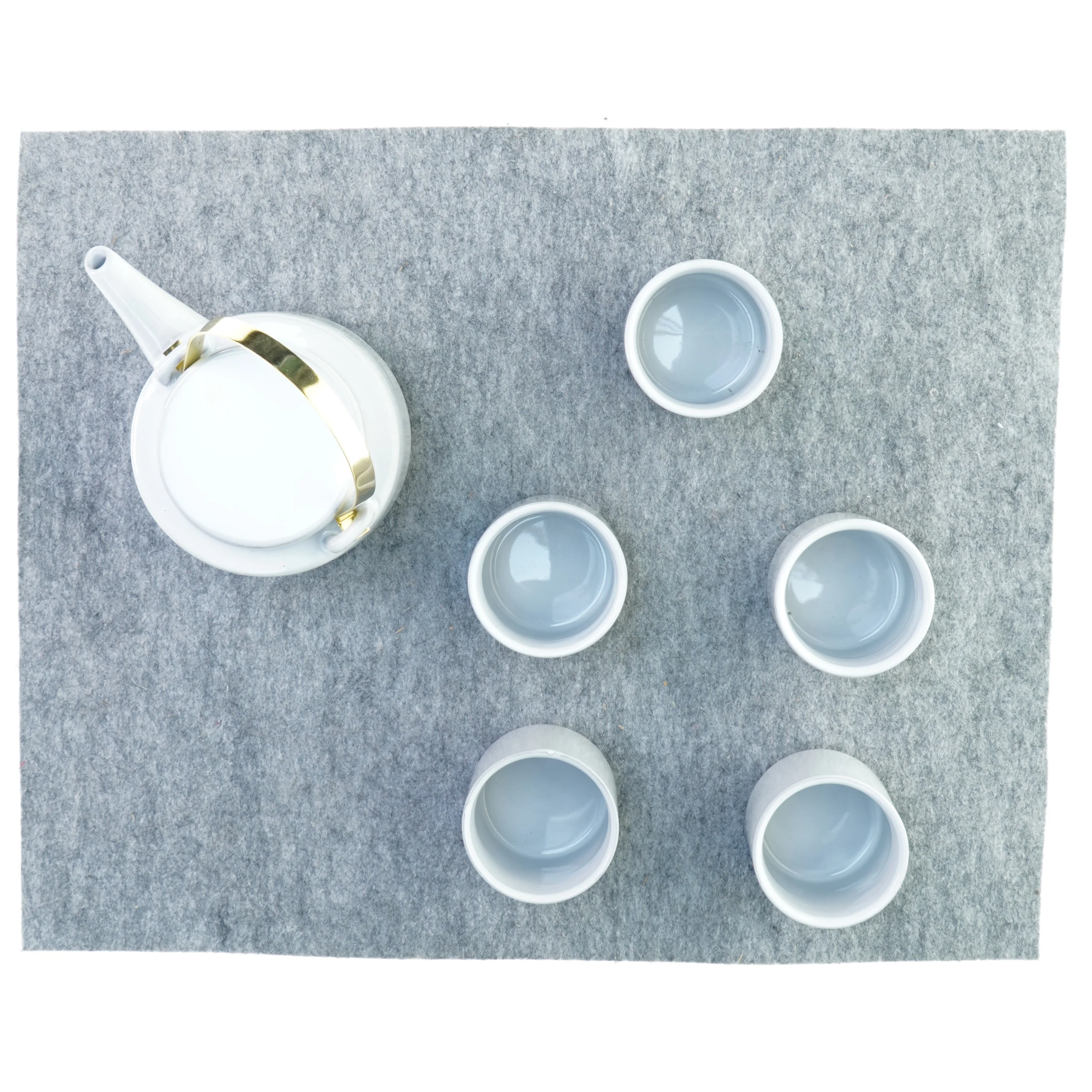 Thekande plus 5 kopper fra Hübsch (str. 18 cm )