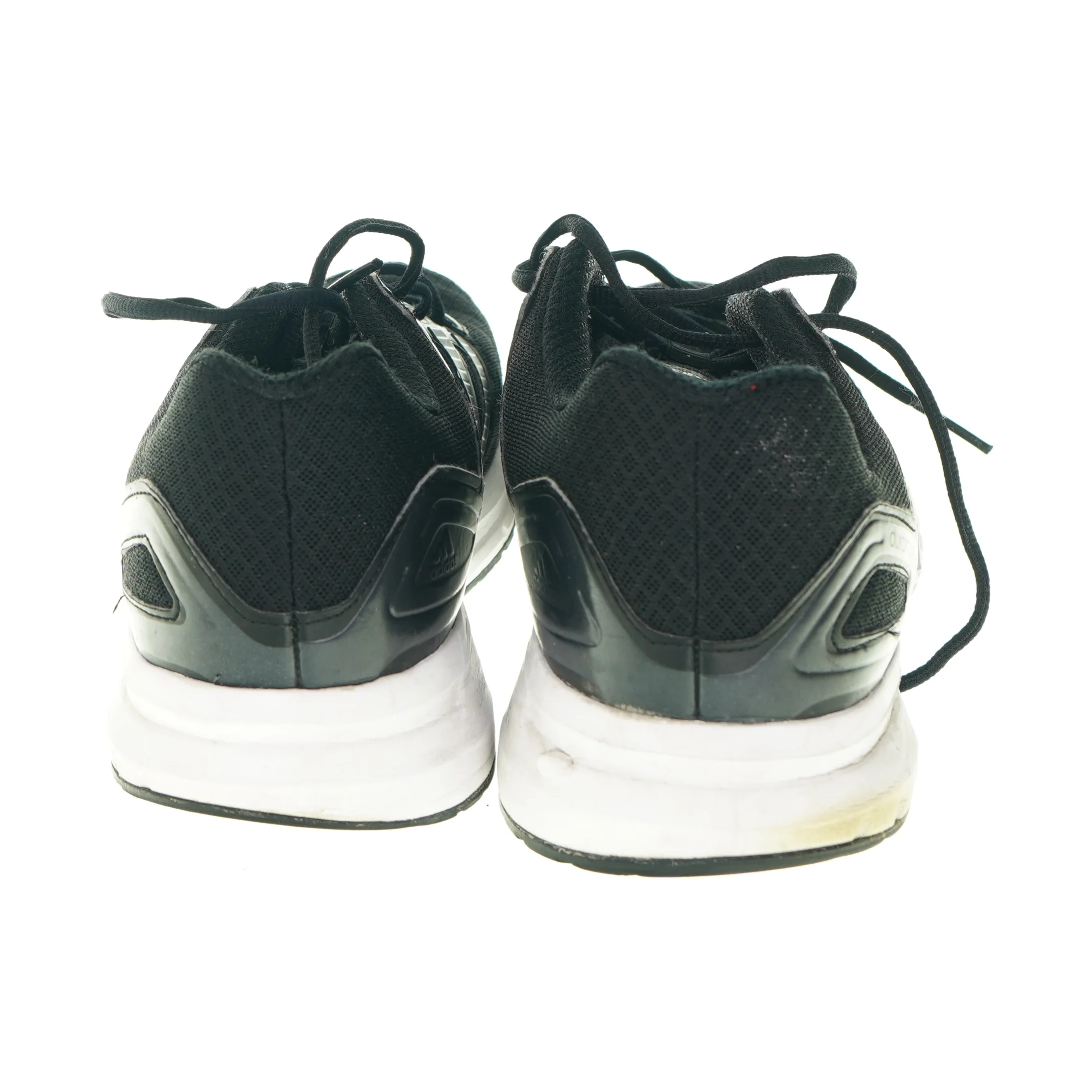 Sko fra Adidas (str. 46)