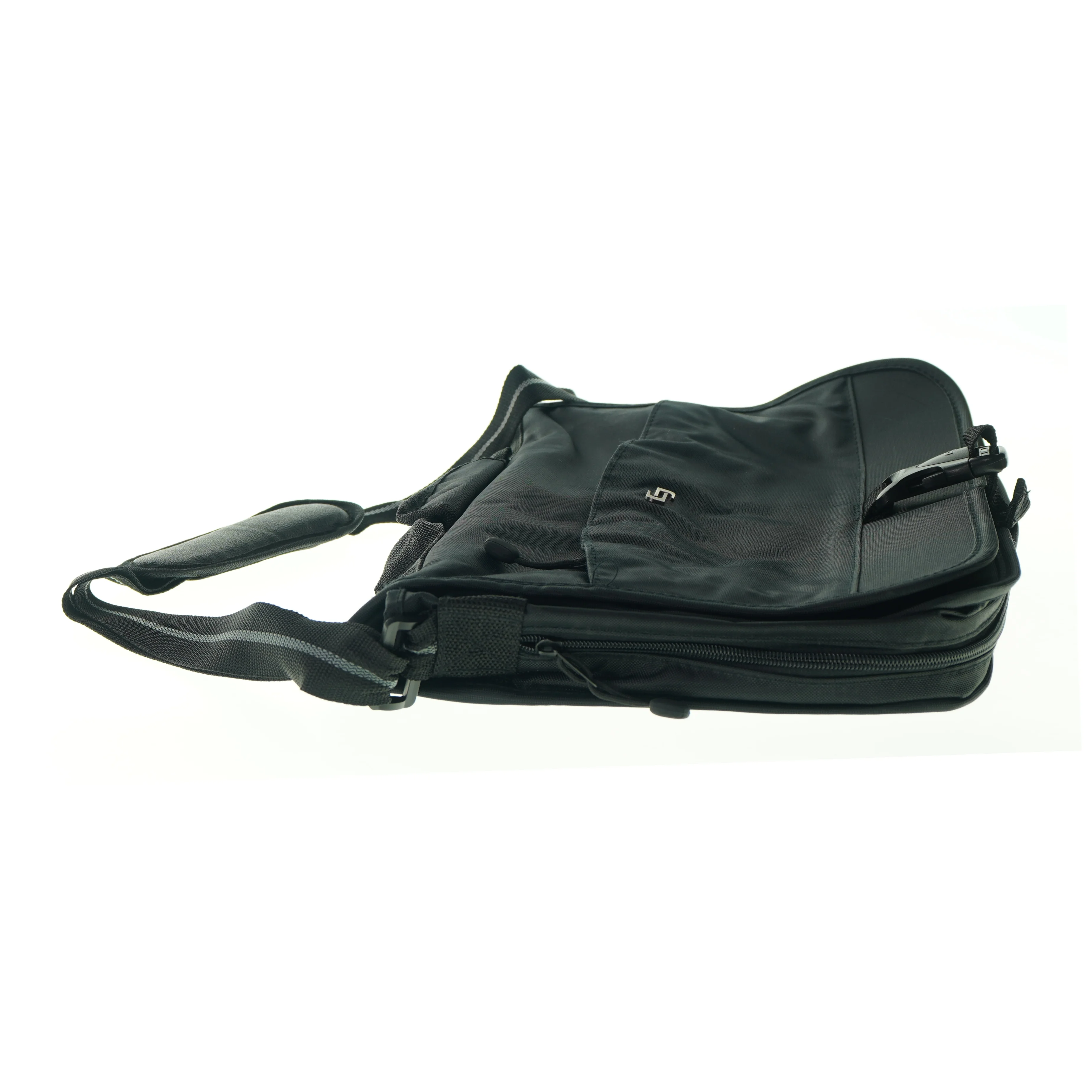 Computertaske  fra Solo (str. LB:44x31cm)