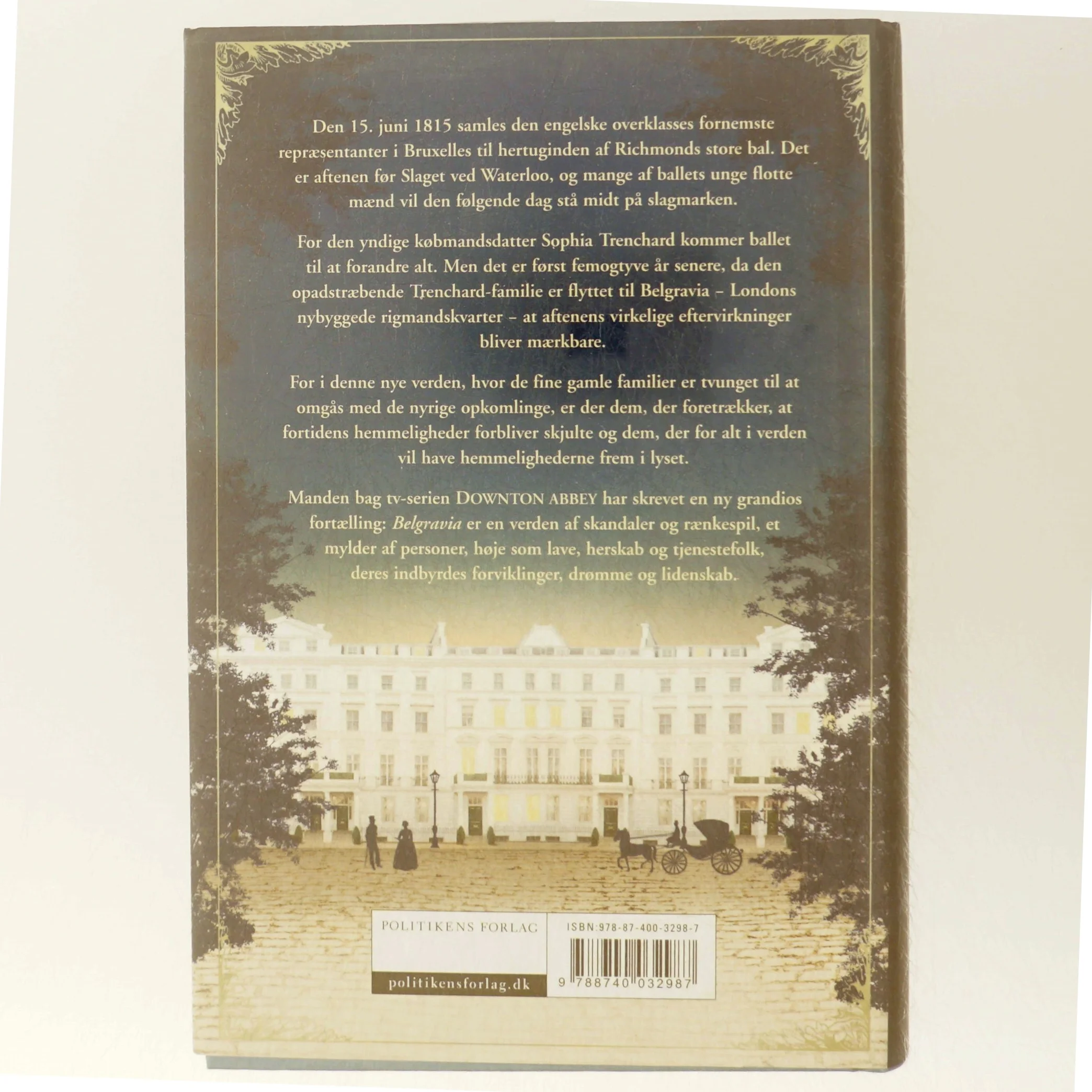 Belgravia af Julian Fellowes (Bog)