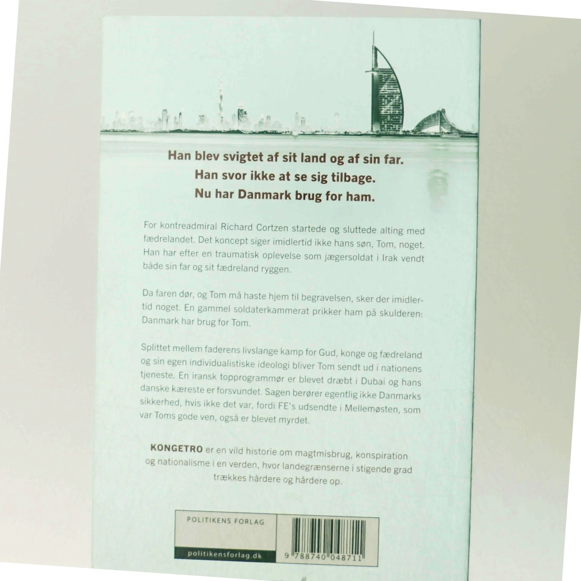 'Kongetro: spændingsroman' af Tobias Bukkehave (f. 1980) (bog)