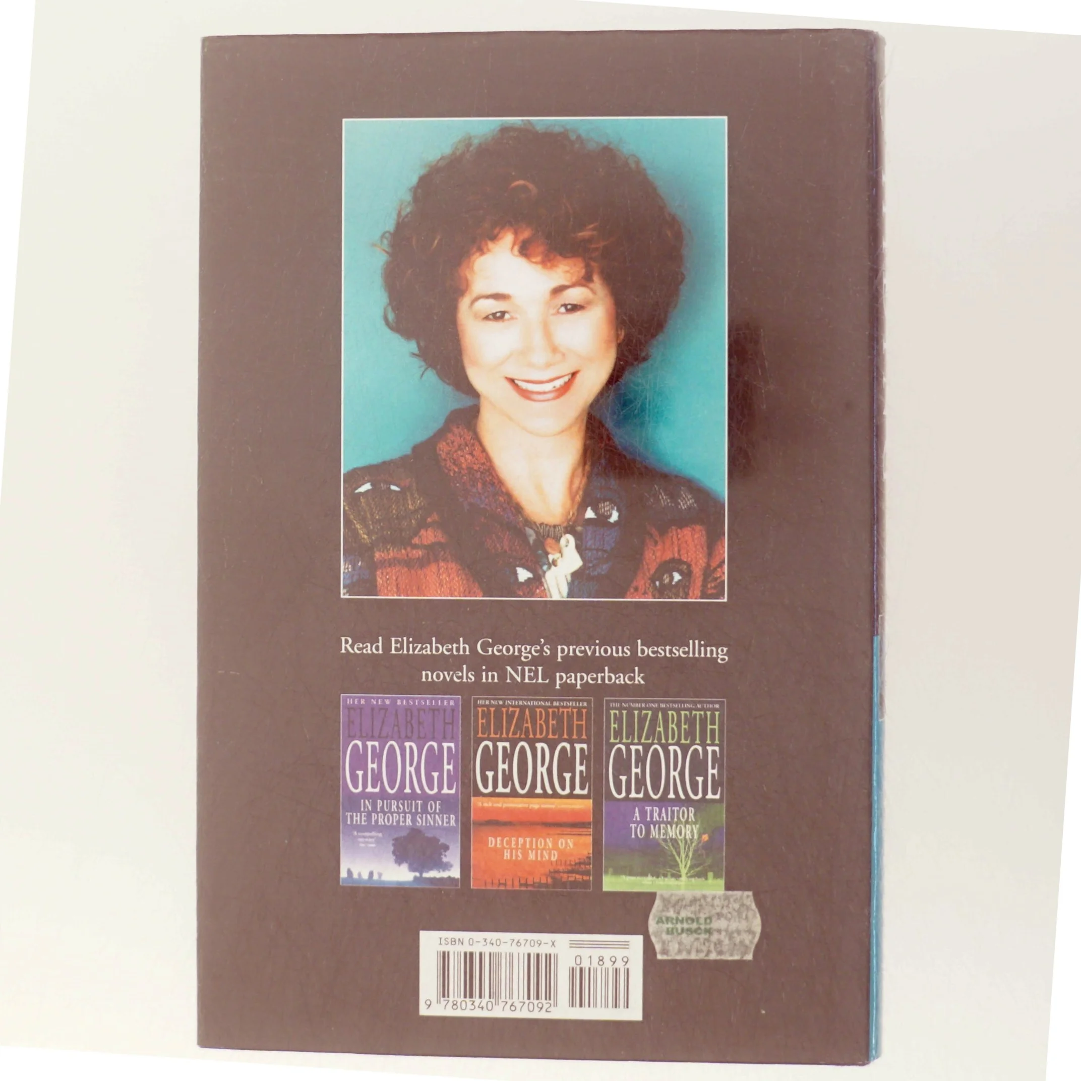 A place of hiding af Elizabeth George (Bog)