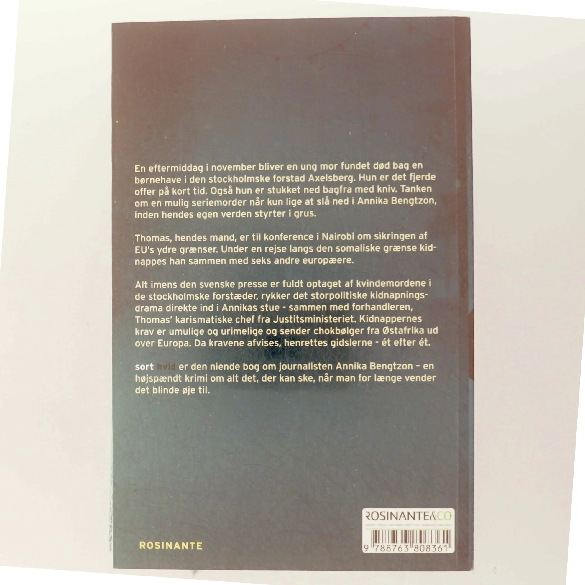 Sort hvid af Liza Marklund (Bog)