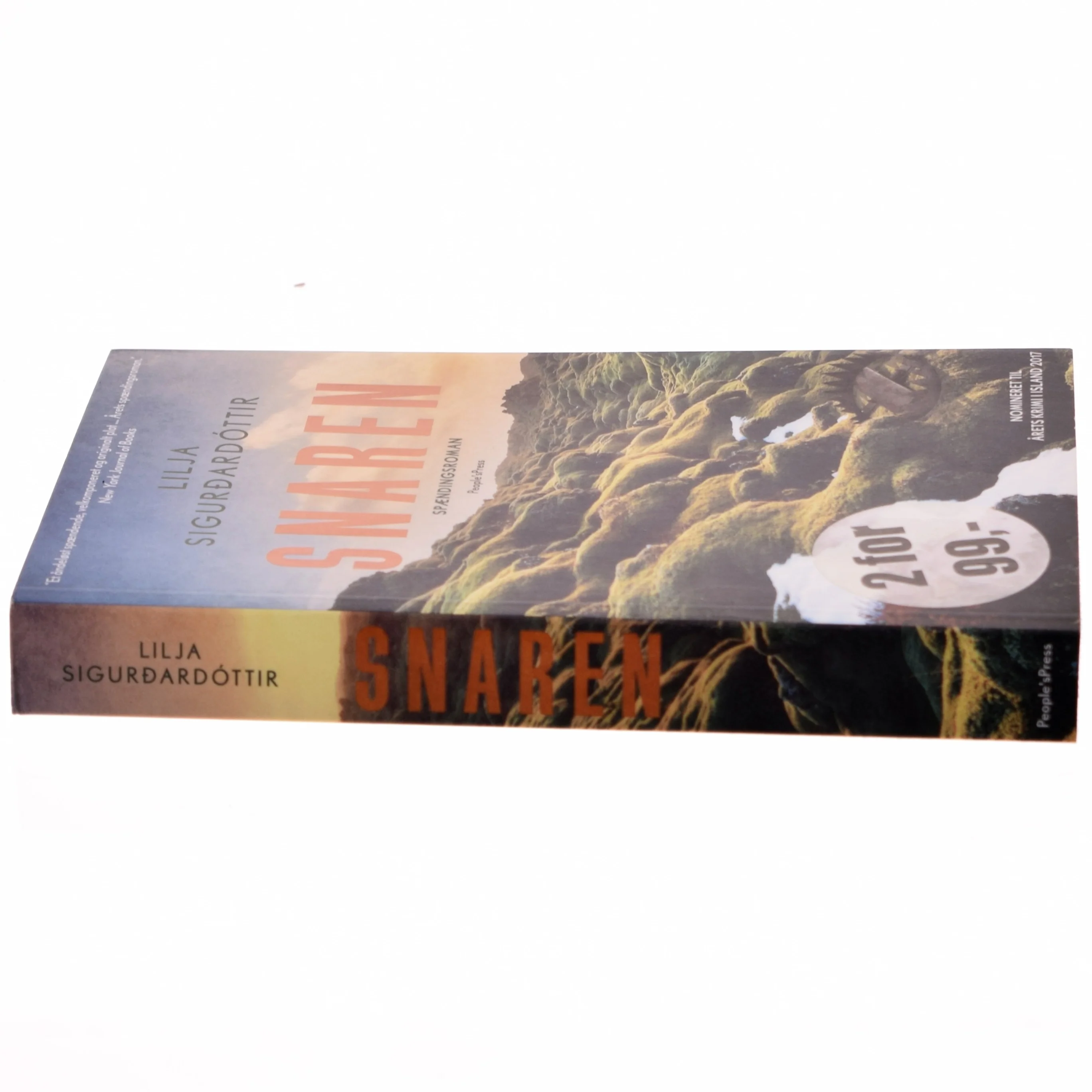 Snaren : spændingsroman af Lilja Sigurðardóttir (f. 1972) (Bog)