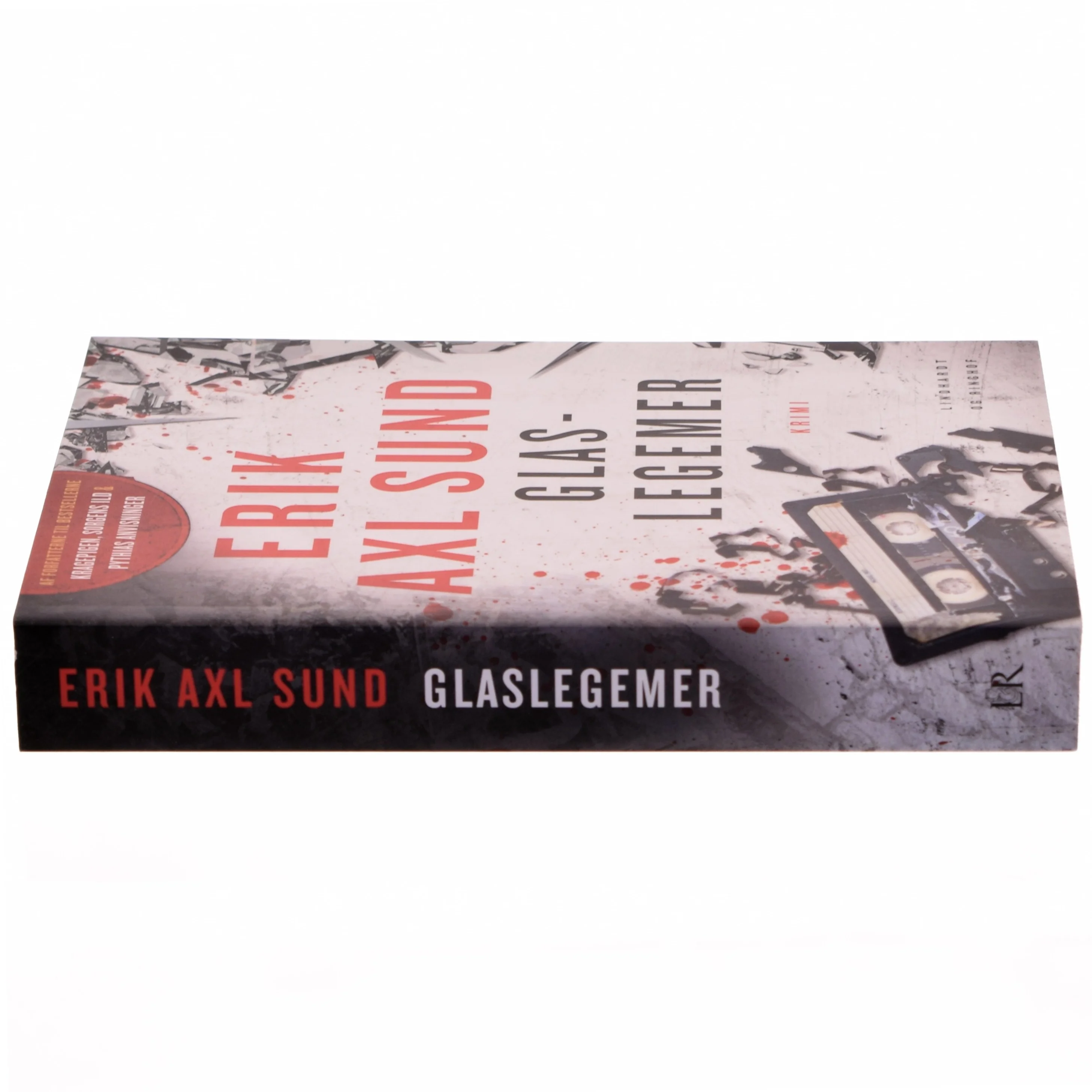 Glaslegemer af Erik Axl Sund fra Lindhardt og Ringhof