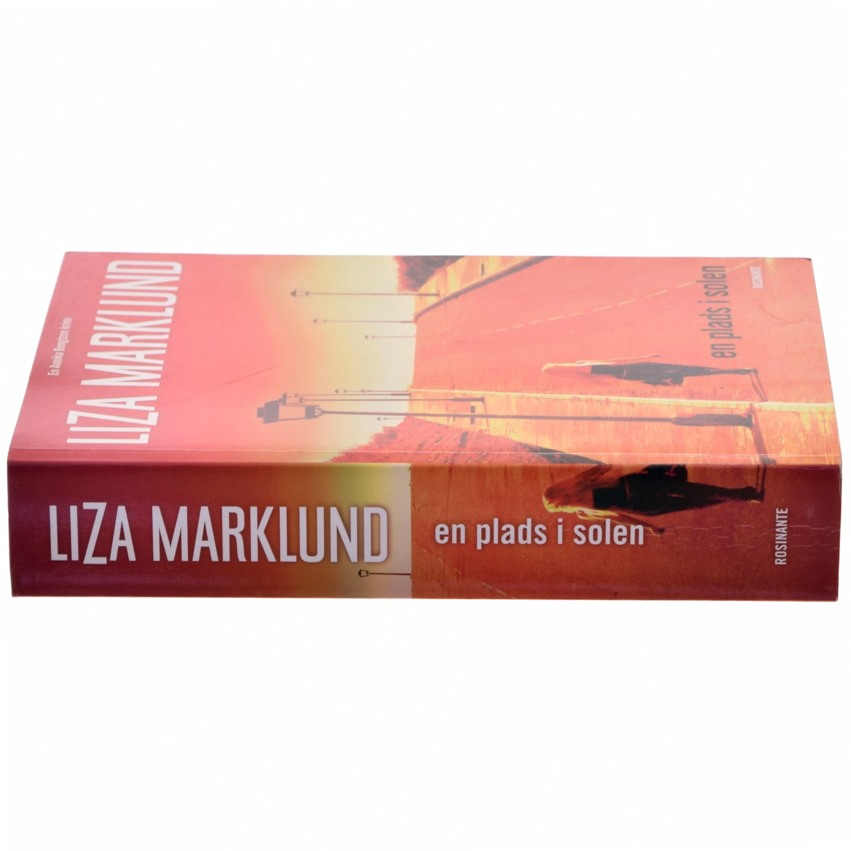 En Plads I Solen af Liza Marklund (Bog)