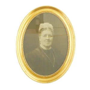 Oval guldramme med foto af kvinde (str. LB 58x44,5 cm)