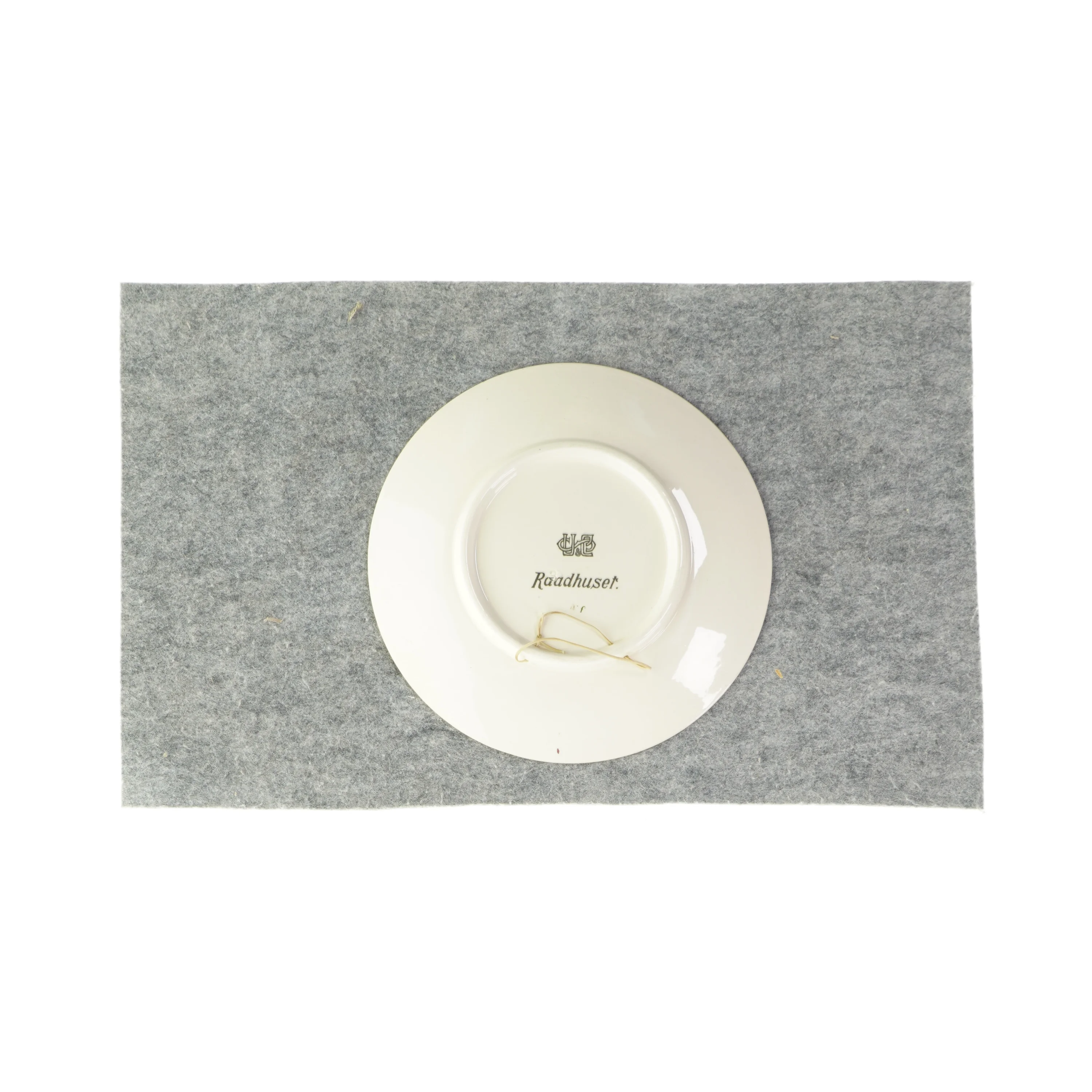 Tallerken med print  (str. Ø:20cm)