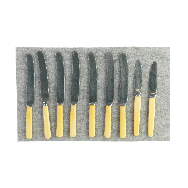 Knive (9 stk.)  fra Sheffield (str. L: 24cm og 21cm)