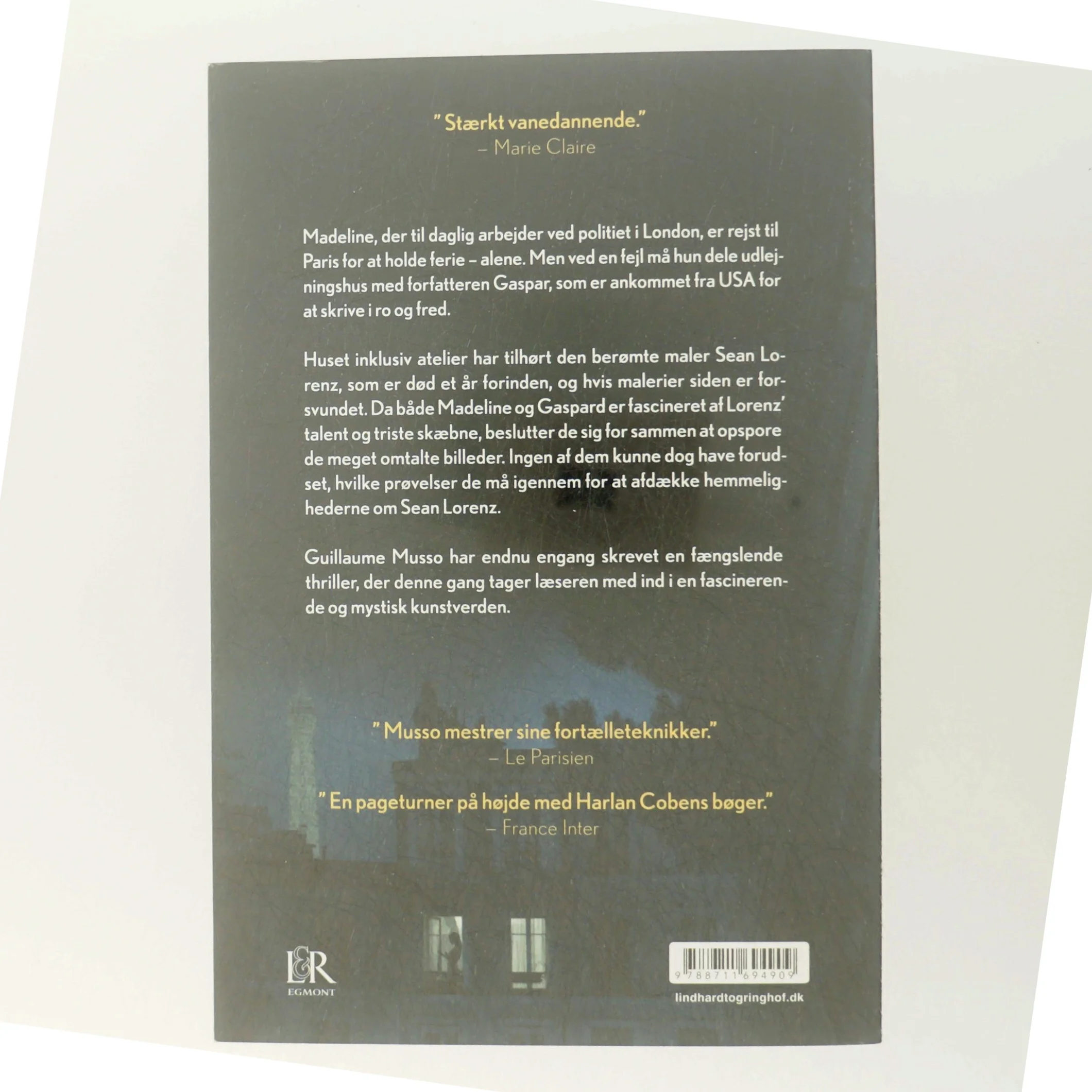 Et atelier i Paris af Guillaume Musso (Bog)