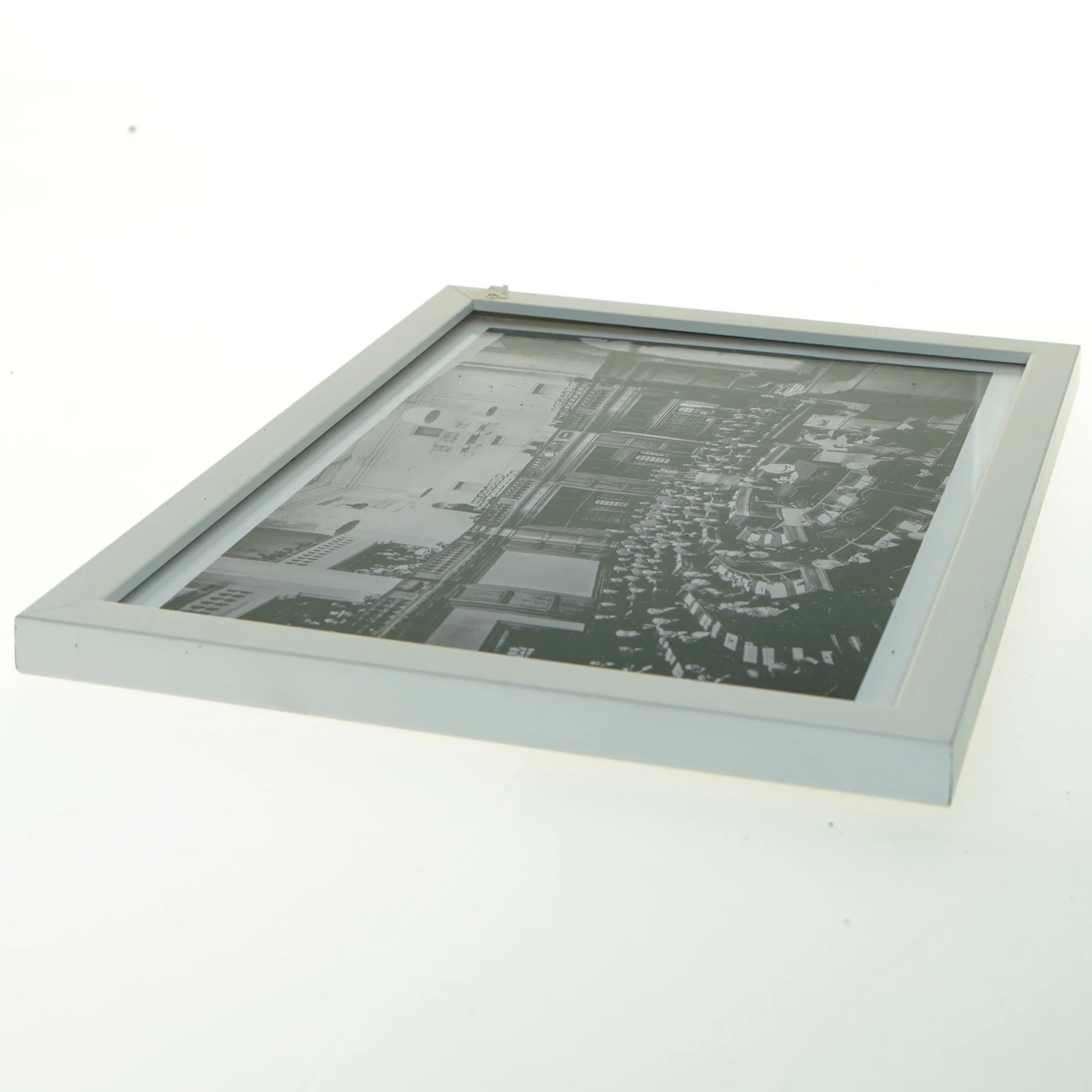 Indrammede sort-hvide fotografier fra Nielsen (str. 21x29,7 cm)