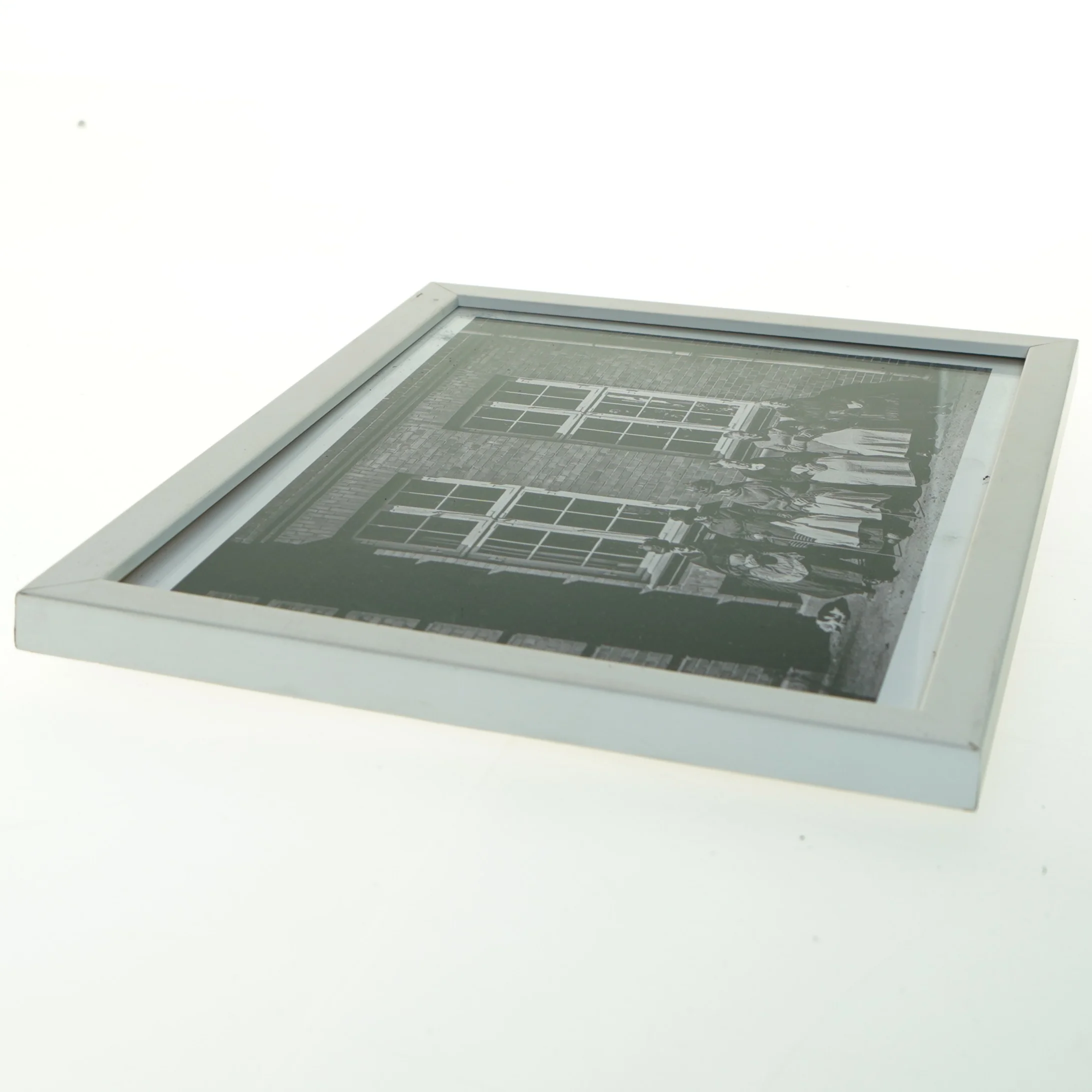 Sort-hvid fotografi i ramme fra Nielsen (str. 21x29,7 cm)