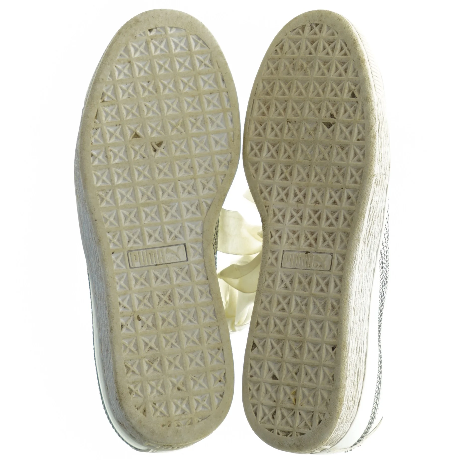 Hvide sneakers med palietdetaljer fra Puma (str. 36)