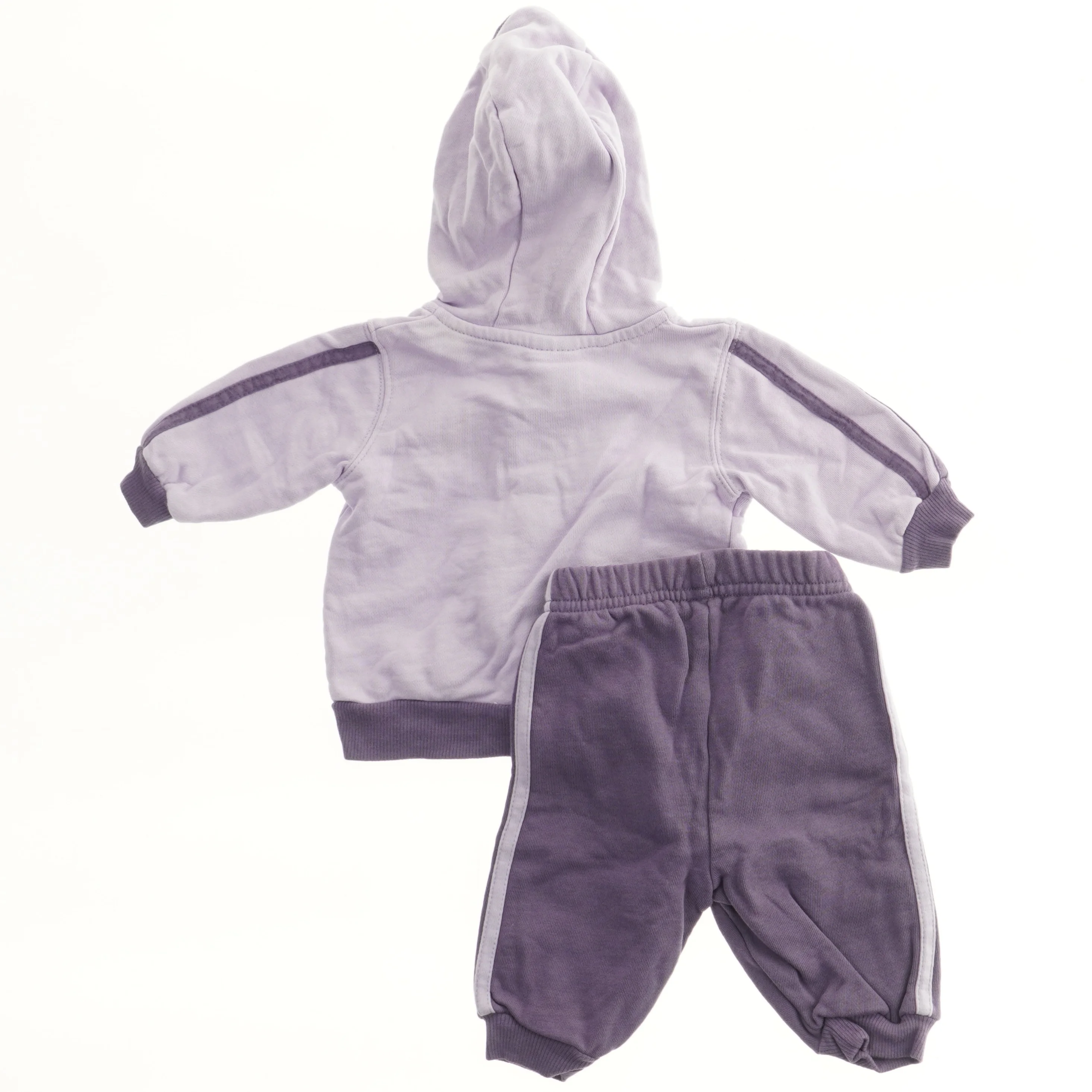 Børnesæt med hættetrøje og bukser fra Friends (str. 56)