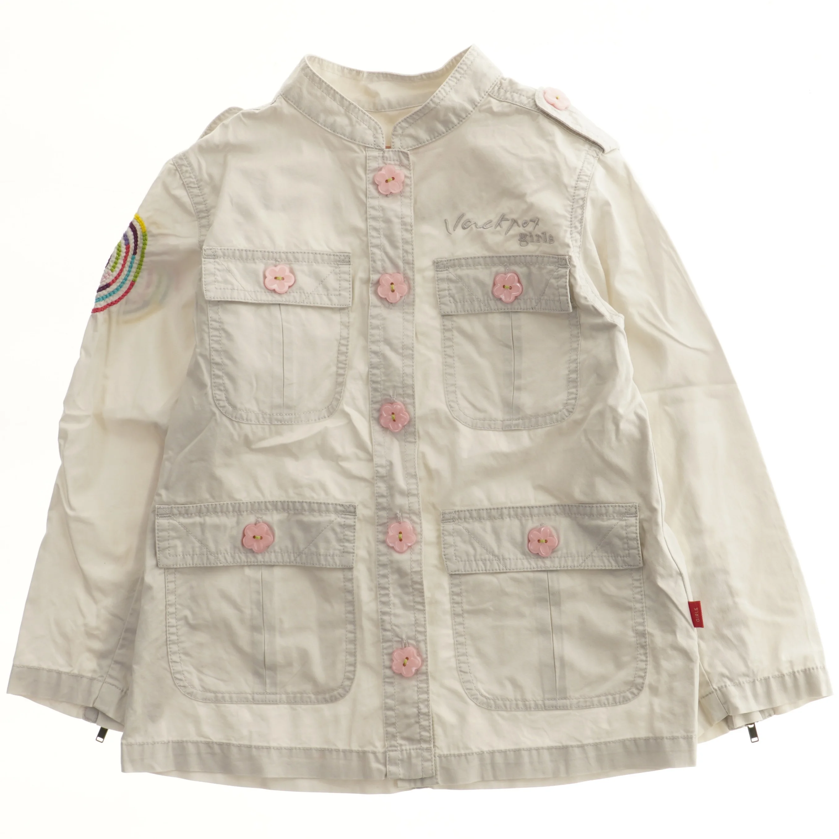 Jakke med farverige detaljer (str. 116)