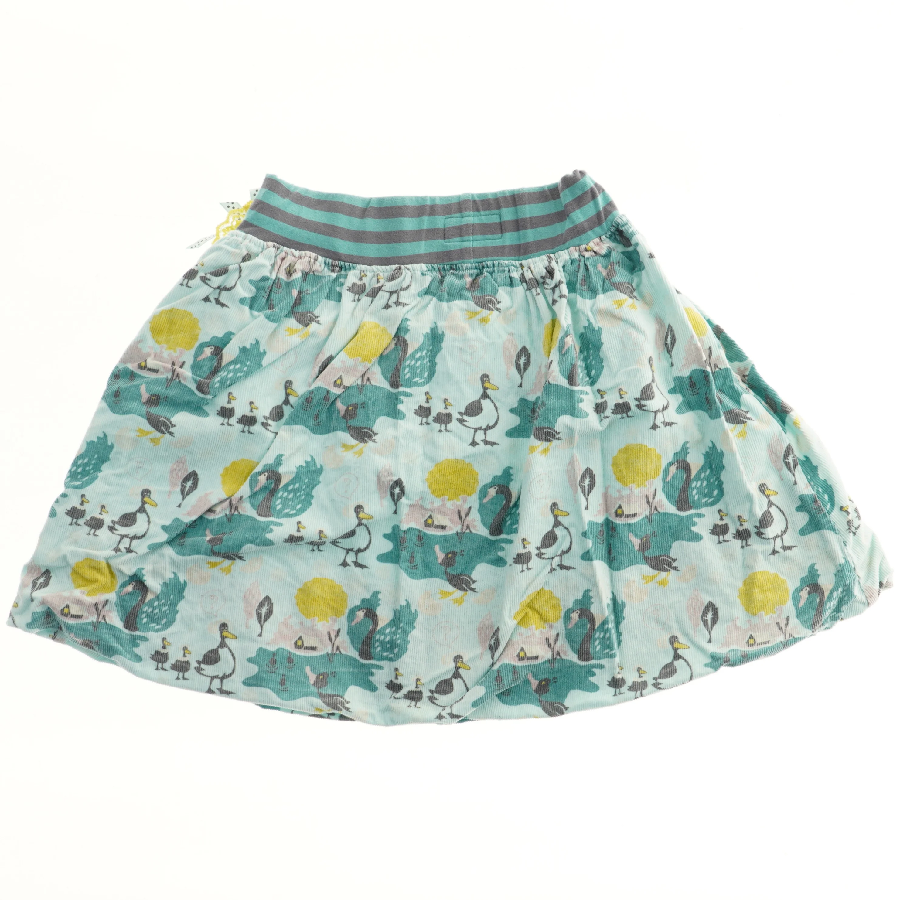 Børnenederdel med mønster fra Phister & Philina (str. 128)