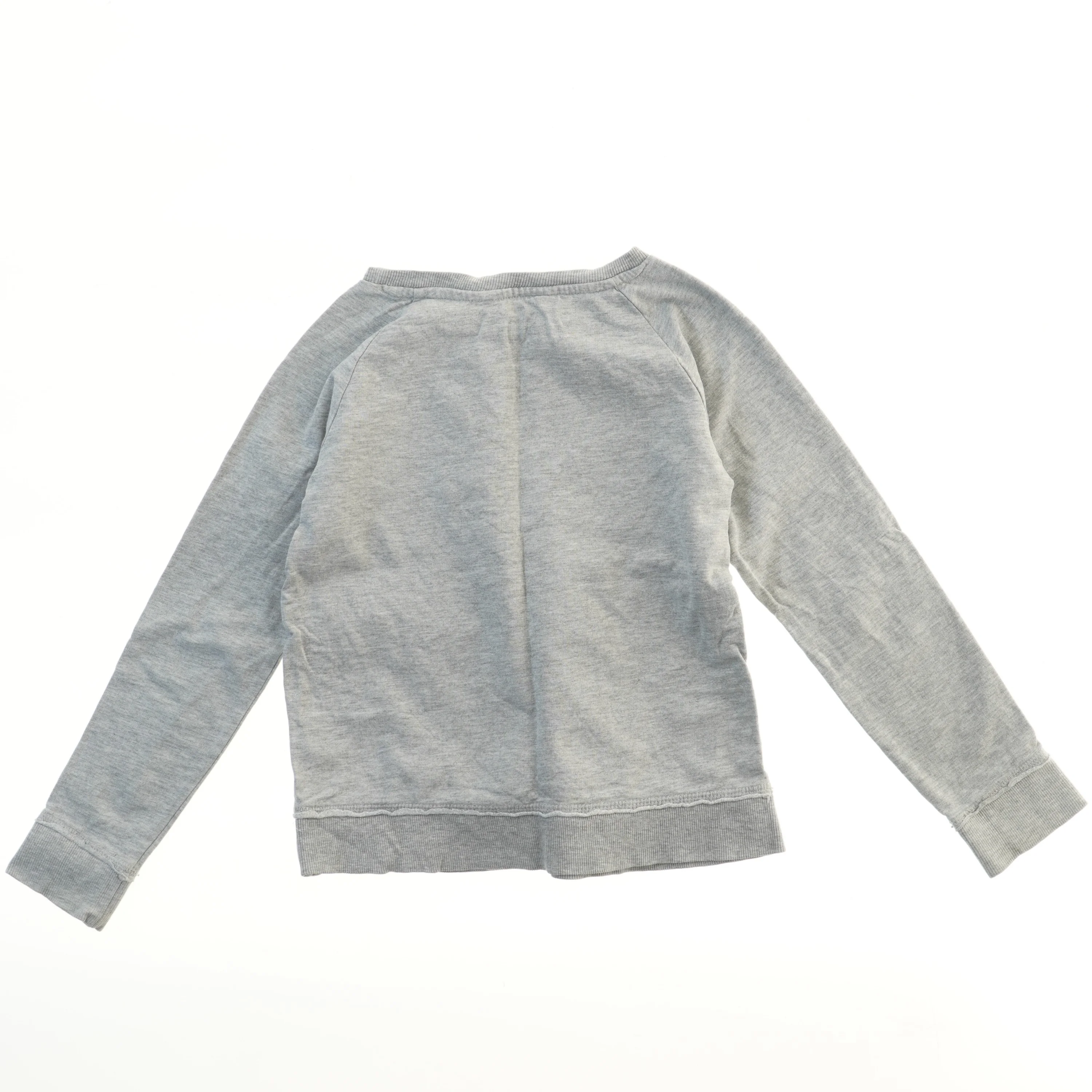 Langærmet trøje med tekst fra H&M (str. 140)