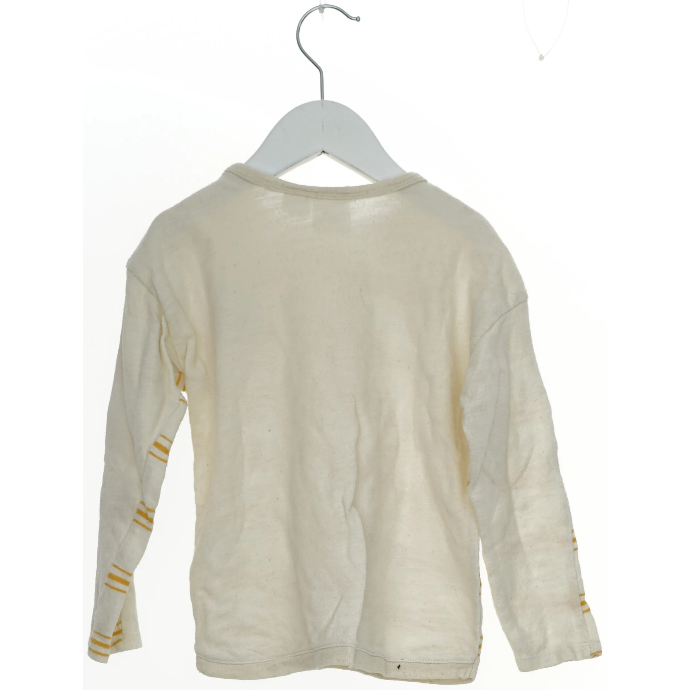 Langærmet stribet bluse med trykknapper fra Zara (str. 110)