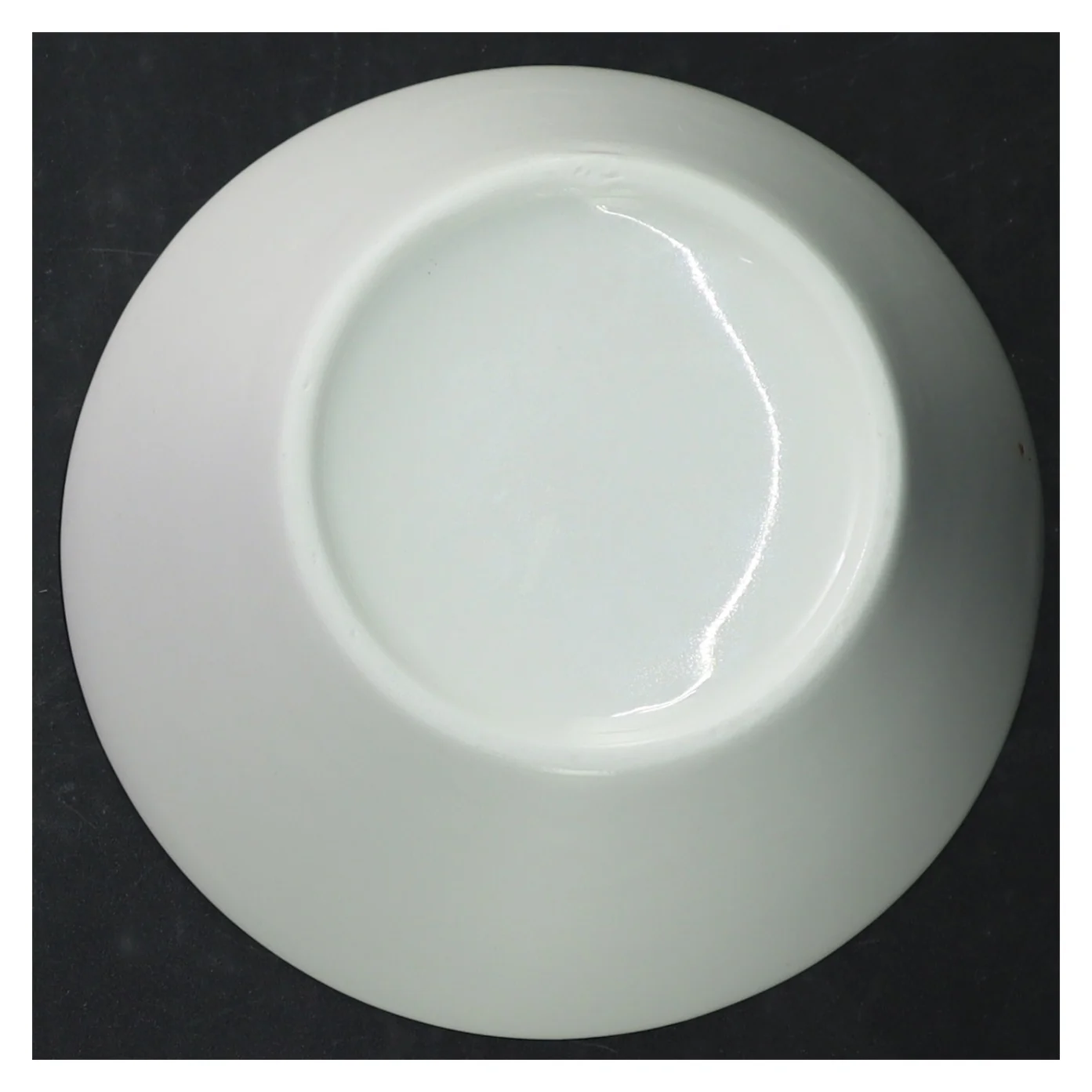 Hvide porcelænsskåle (str. Ø. 14 cm. 4 styk)