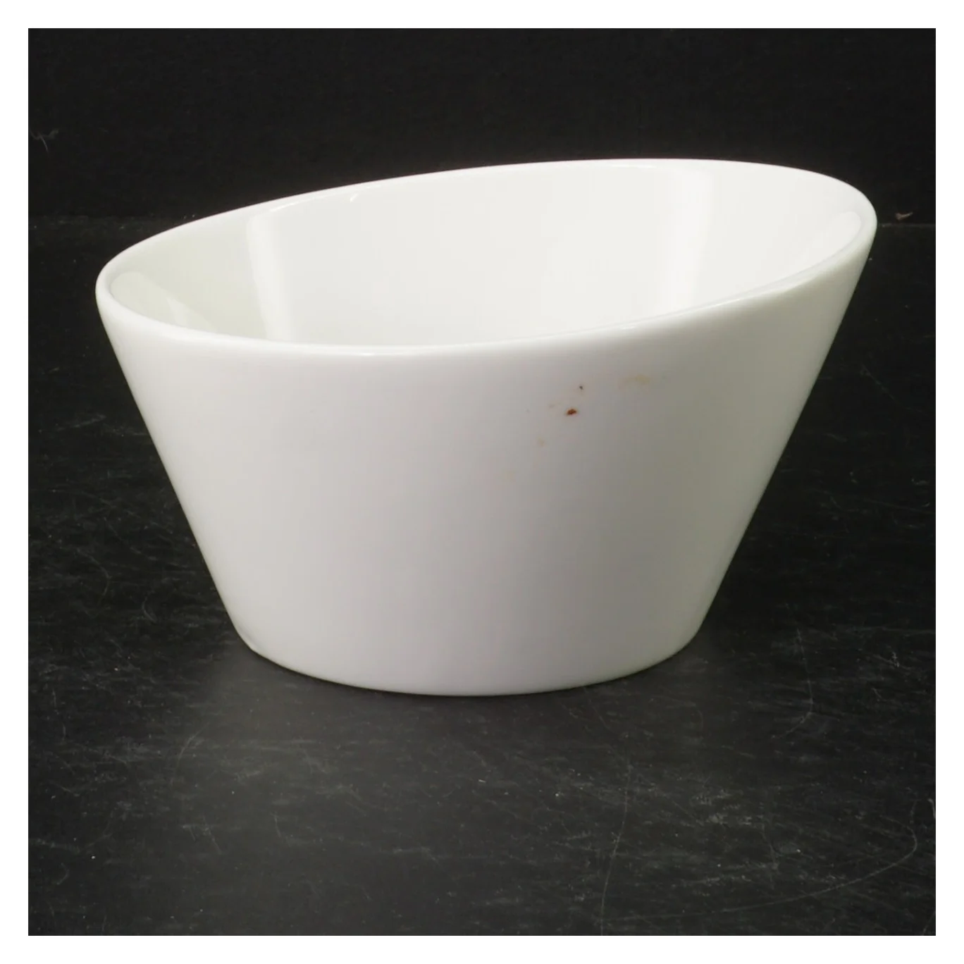 Hvide porcelænsskåle (str. Ø. 14 cm. 4 styk)