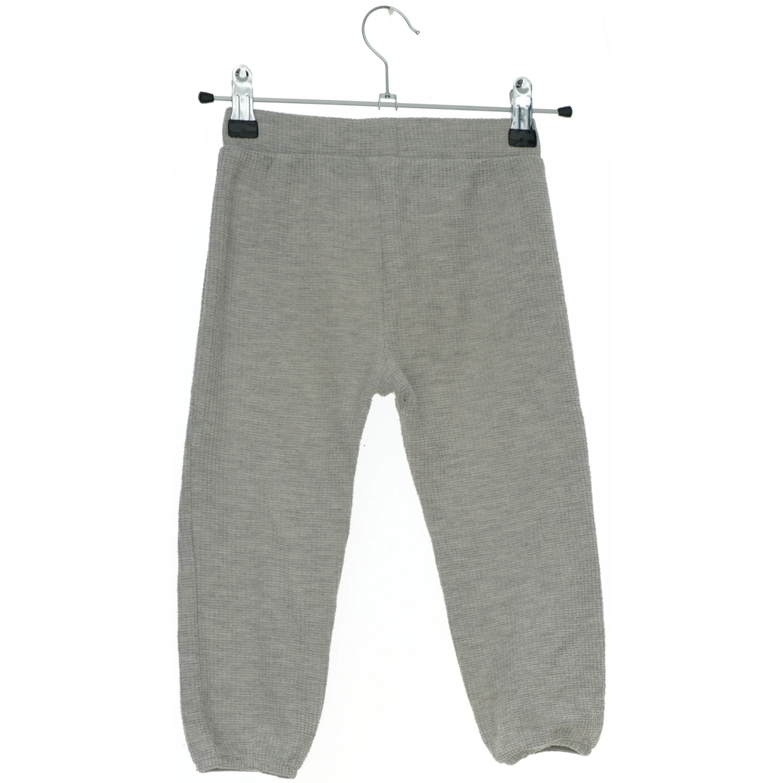 Grå babybukser fra Mango KIDS (str. 98)
