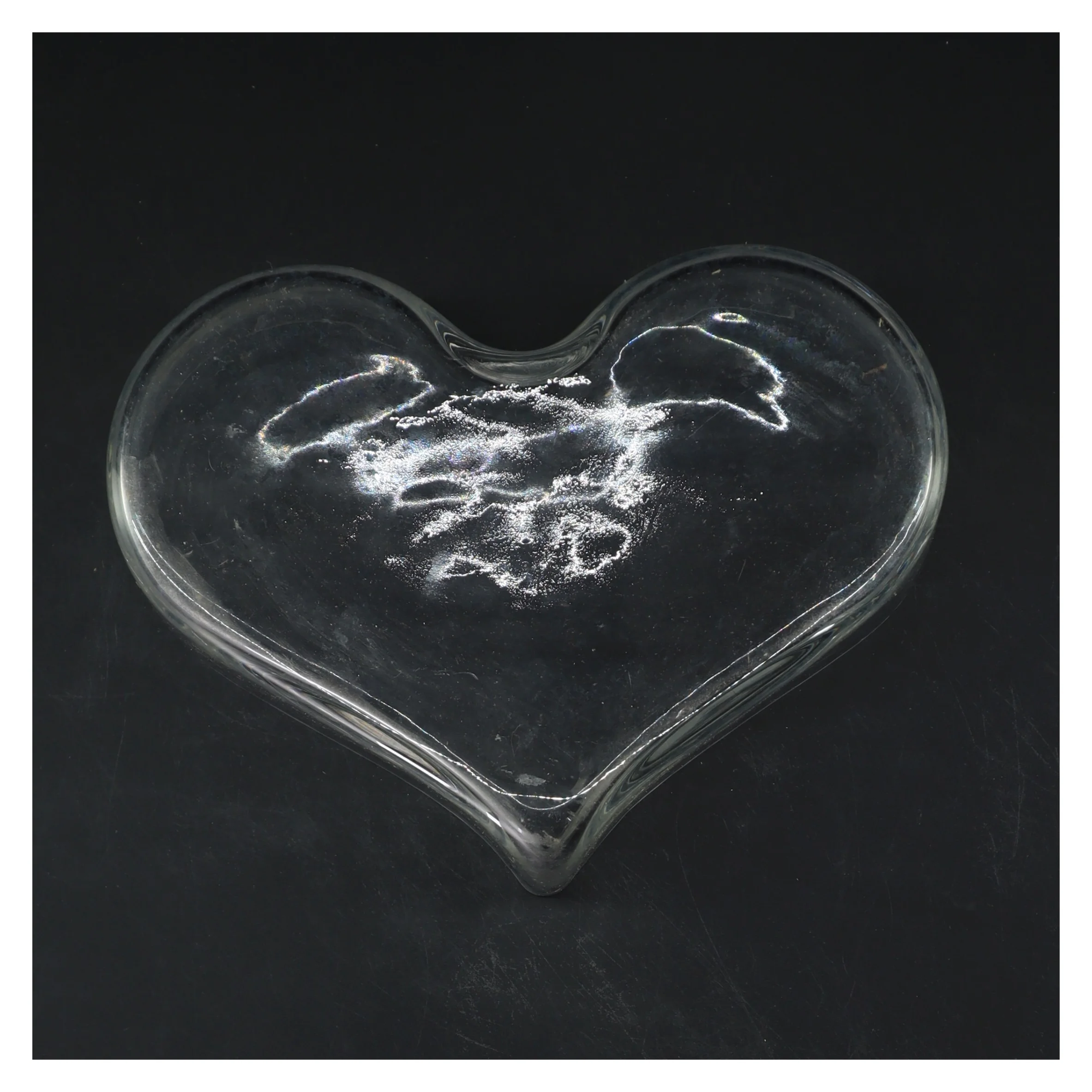 Hjerteformet glasfad (str. 20x15 cm)