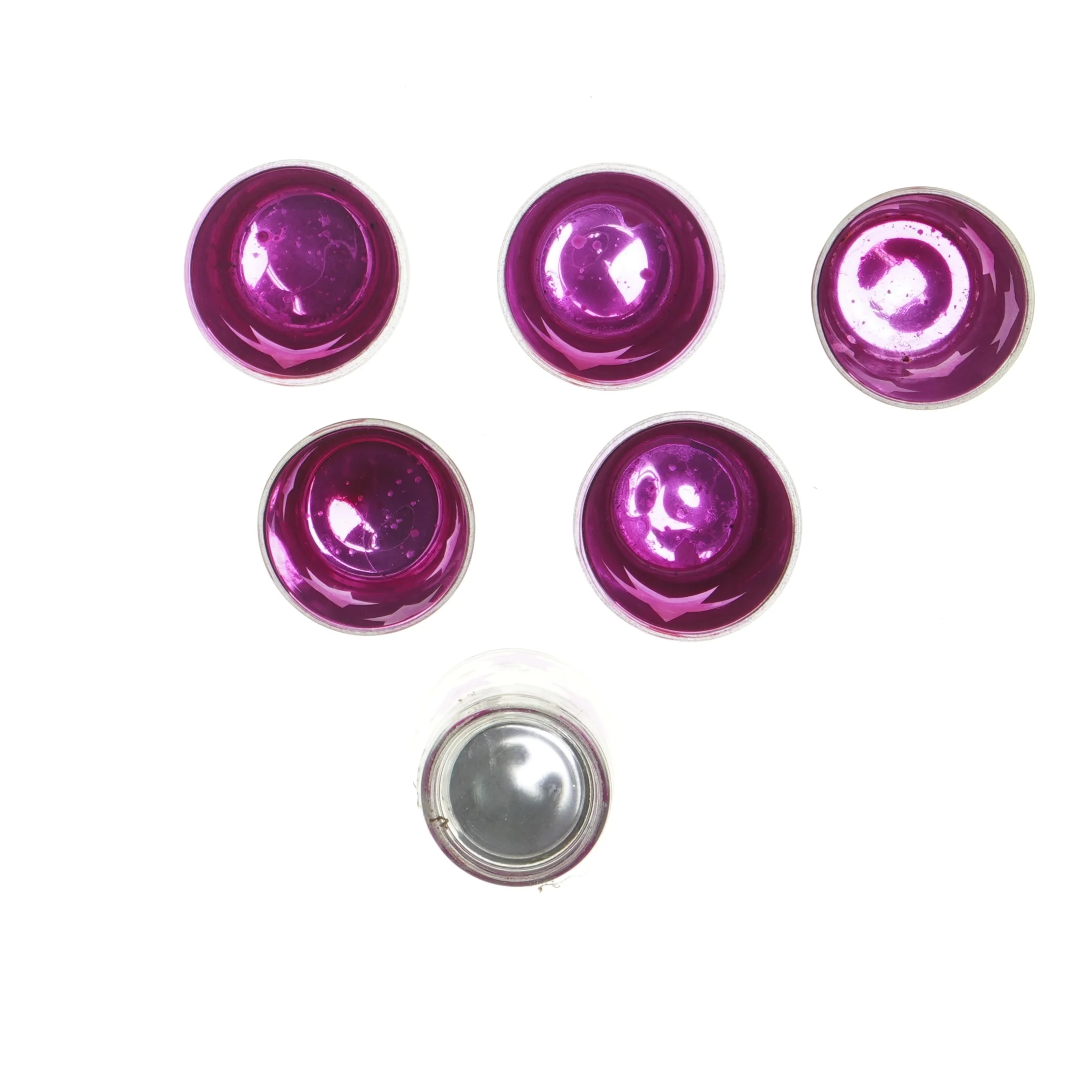 6 Stjernemønstrede fyrfadsstager (str. 6 stk Ø 5,5 cm længde 7 cm)