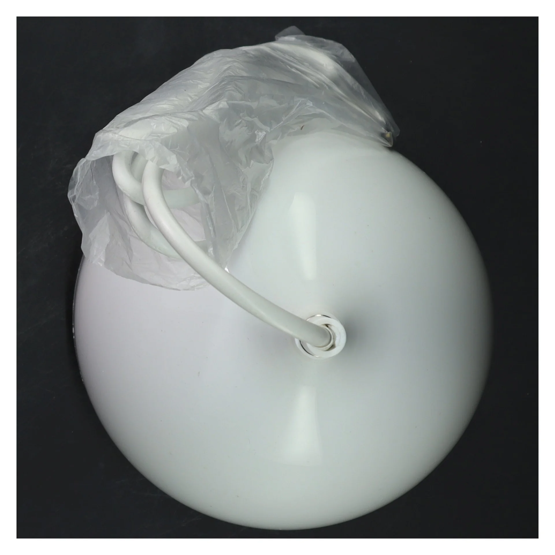 Ny Hvid pendellampe (str. Ø 16 cm)