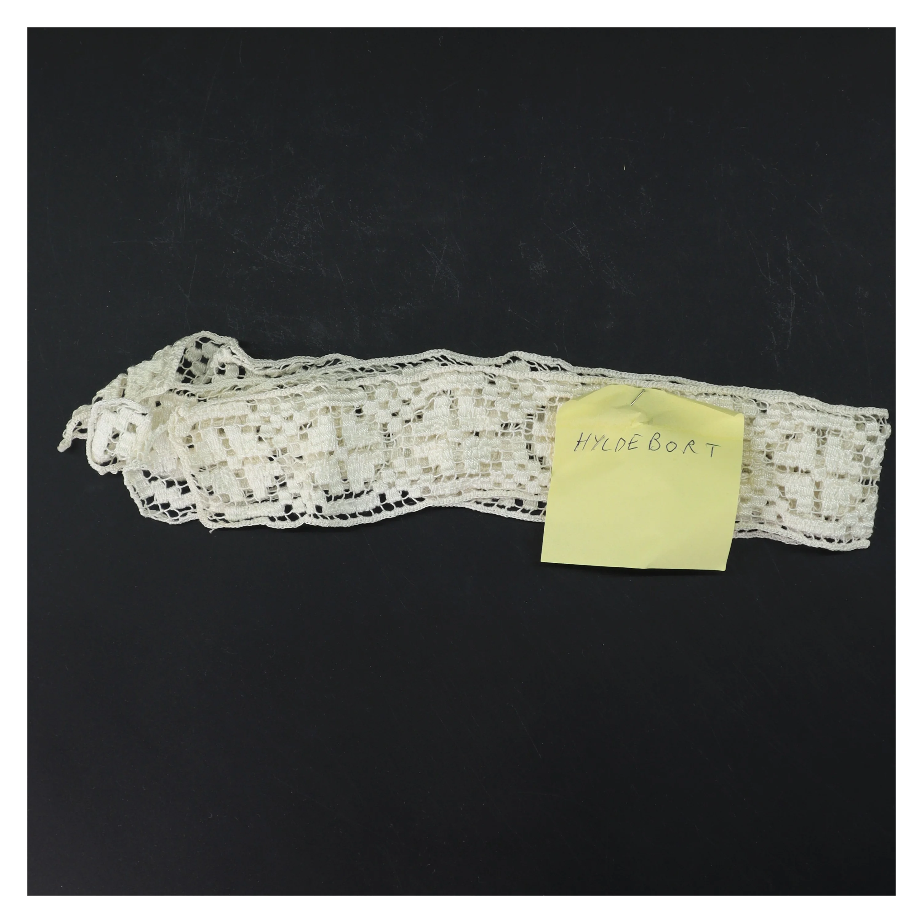 Hyldeborter i blonde, 2 stk (str. 2 stk 60x5 cm)