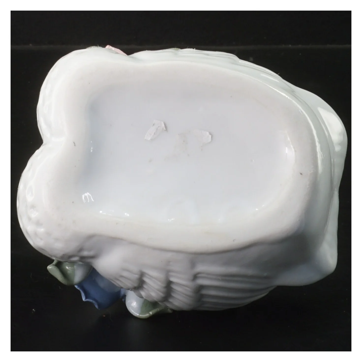 Porcelænsskål med svaneform (str. 12 cm)