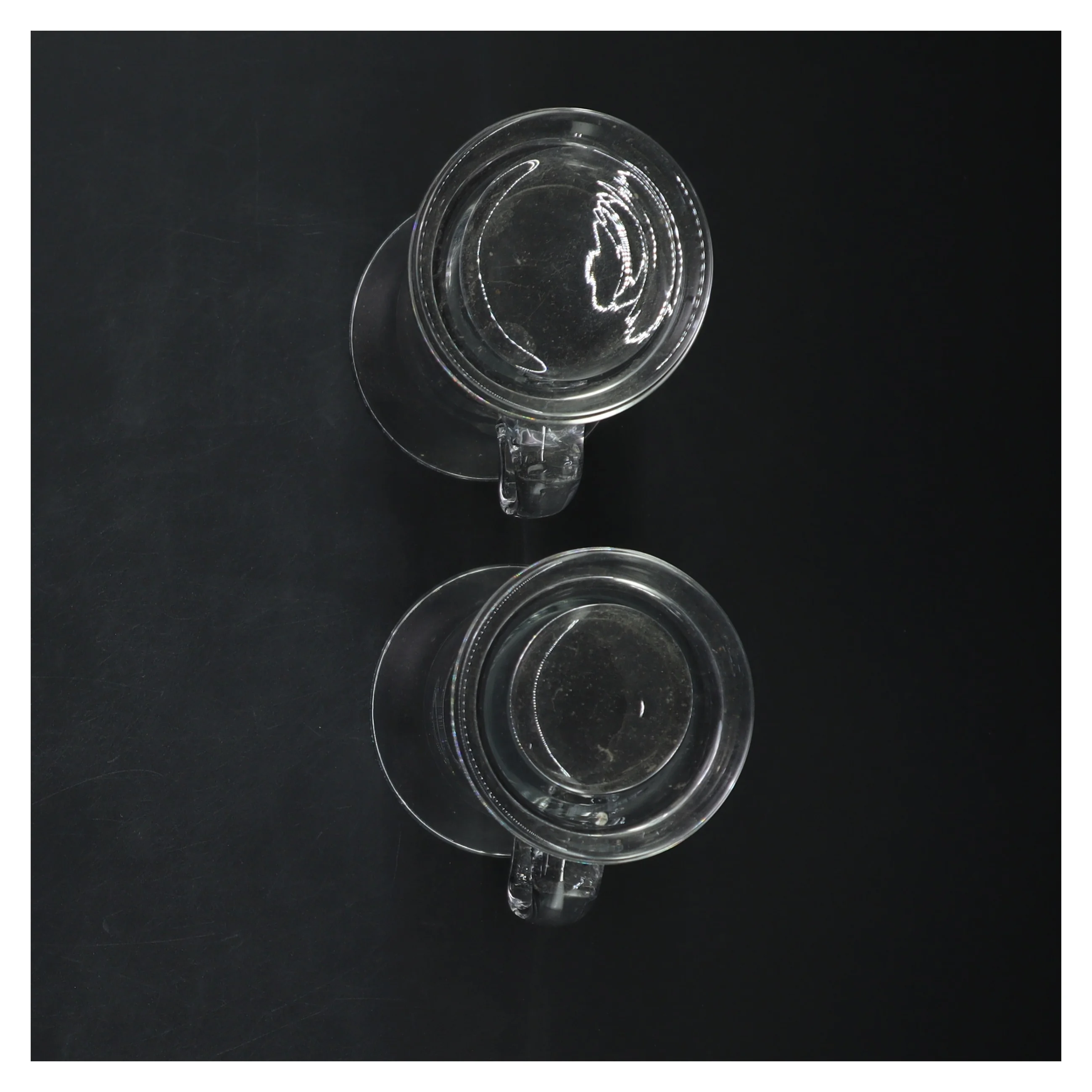 Sæt med 2 glaskopper(str. 14 cm)