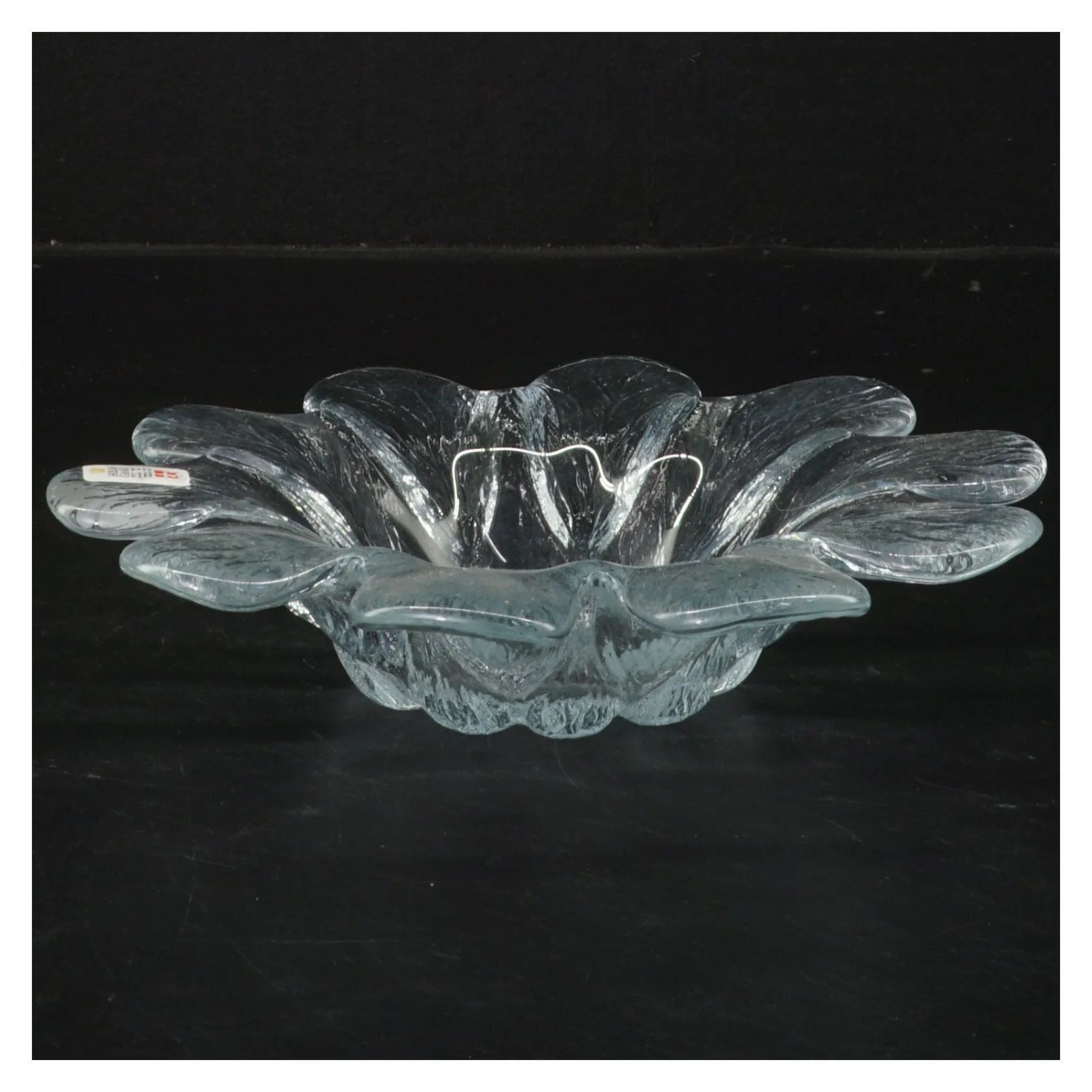 Glas skål, blomstformet fra Holmegaard (str. Ø 18 cm)