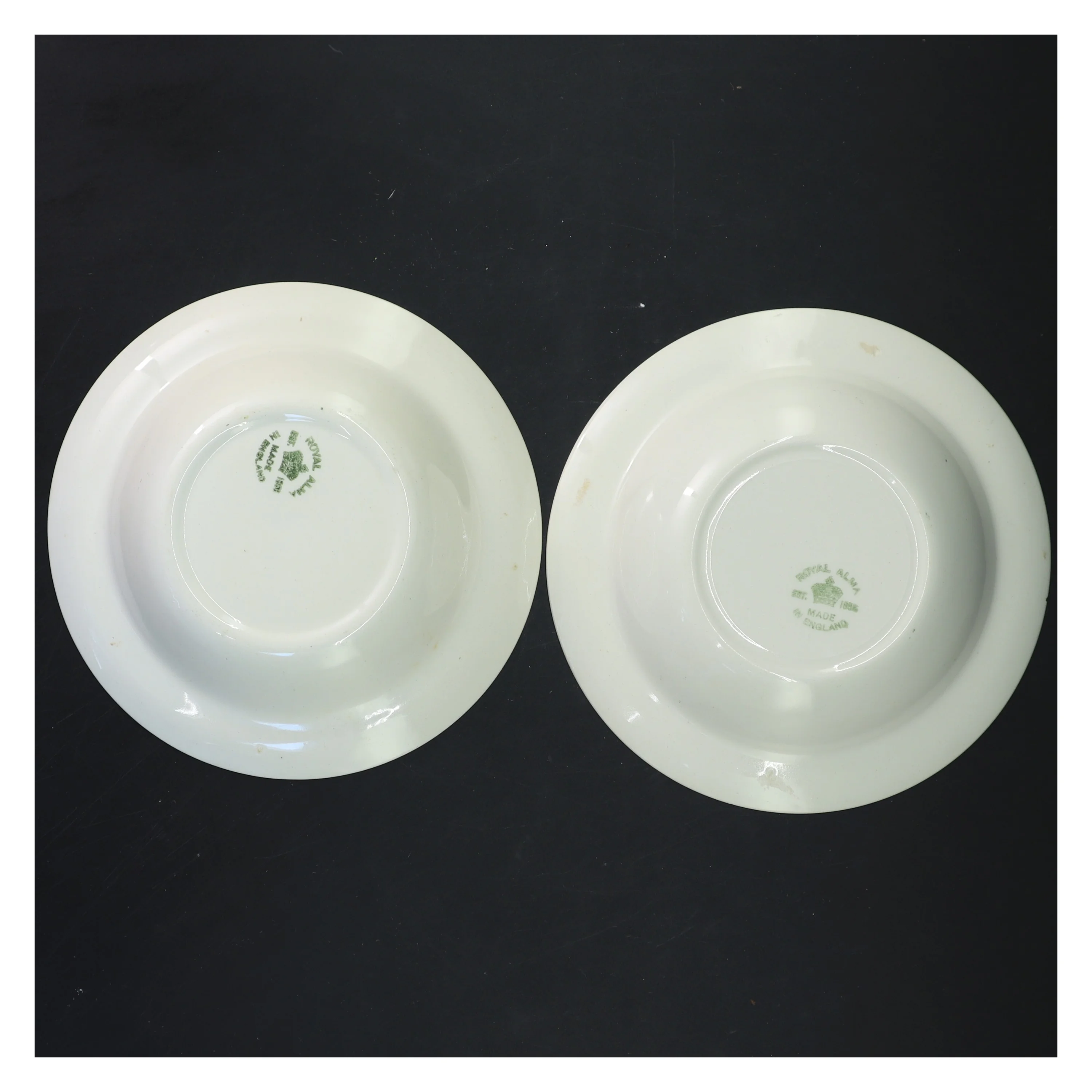 Vintage porcelænstallerkener med skibsmotiver fra Royal Alpha (str. Ø 16,5x3 cm)