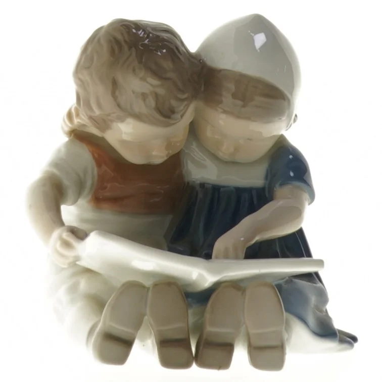 Figur af b&oslash;rn (str. 9x11 cm) fra Bing & Gr&oslash;ndahl