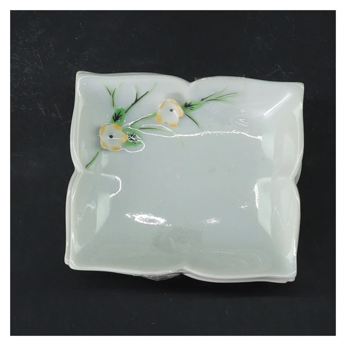 Sæt med fire nye små porcelænsskåle (str. 4 stk 7,5x8,5 cm)fra.eks til sushi 