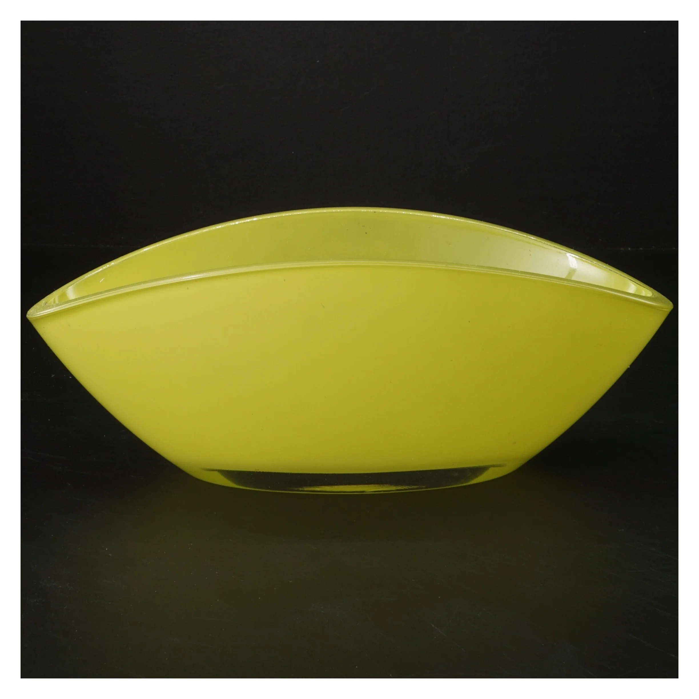 Gul glasskål (str. 25,5x12 cm)