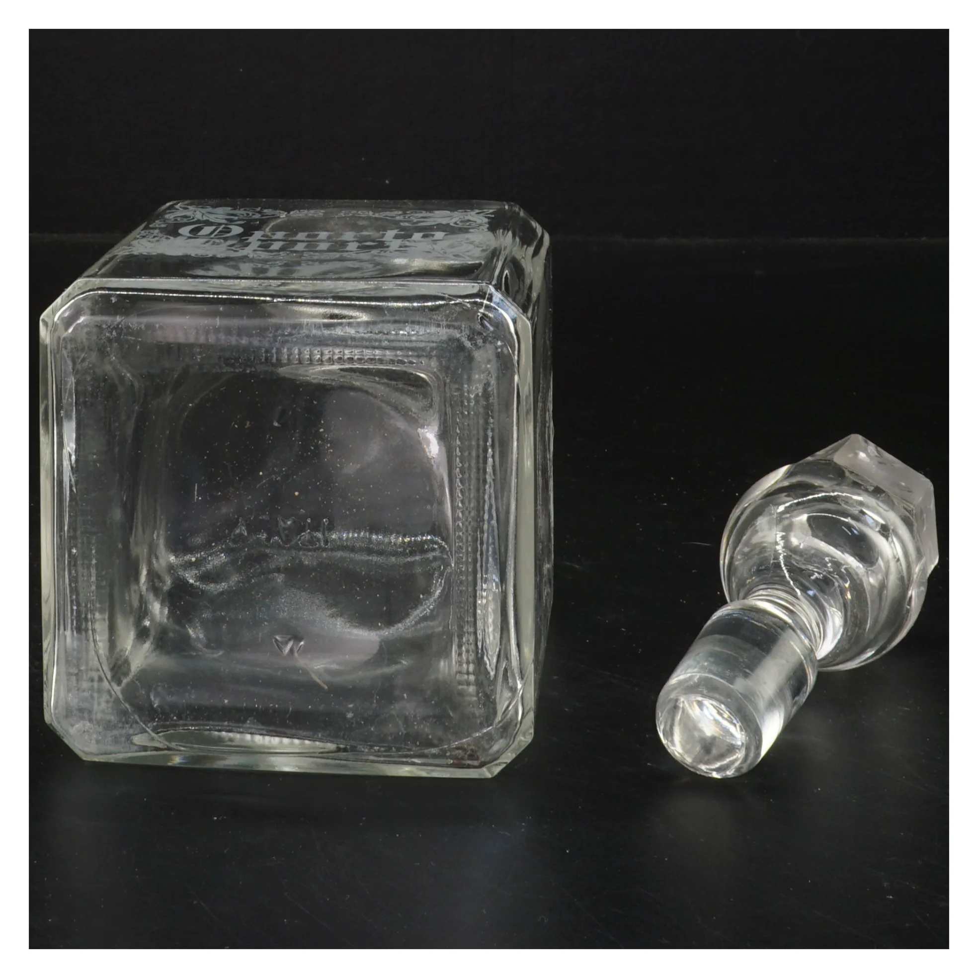 Glas karaffel med prop (str. 20x9 cm)