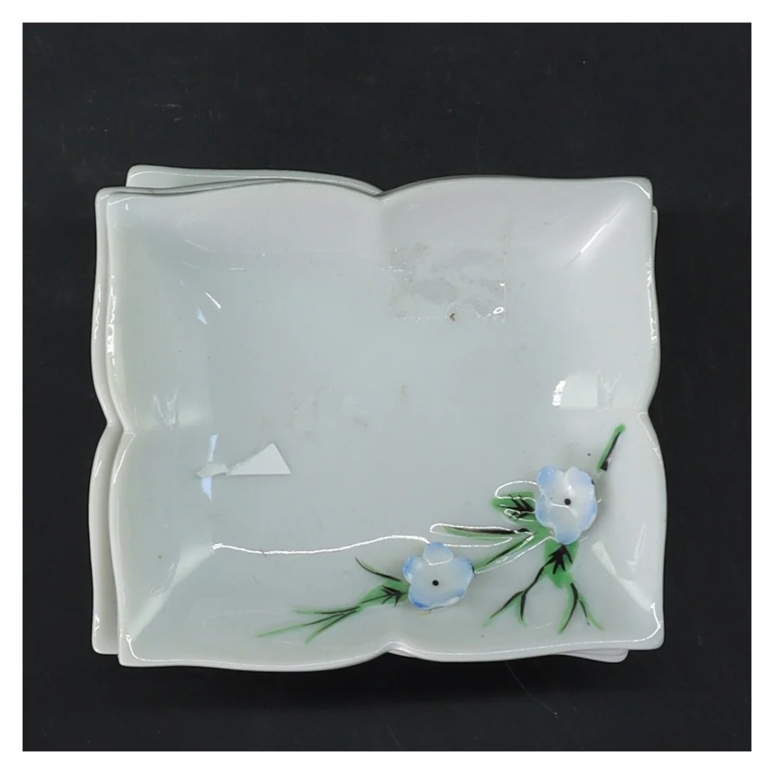 4 Dekorative små skåle/ fade med blomster (str. 4 stk 7,5x8,5 cm)til f.eks sushi 