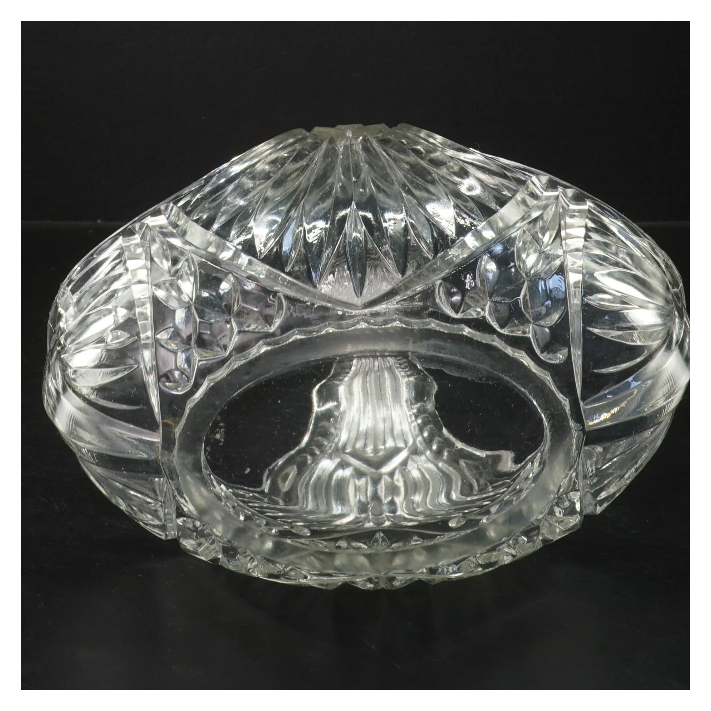 Klassisk krystal skål (str. 21x17 cm)fra holmegaard 