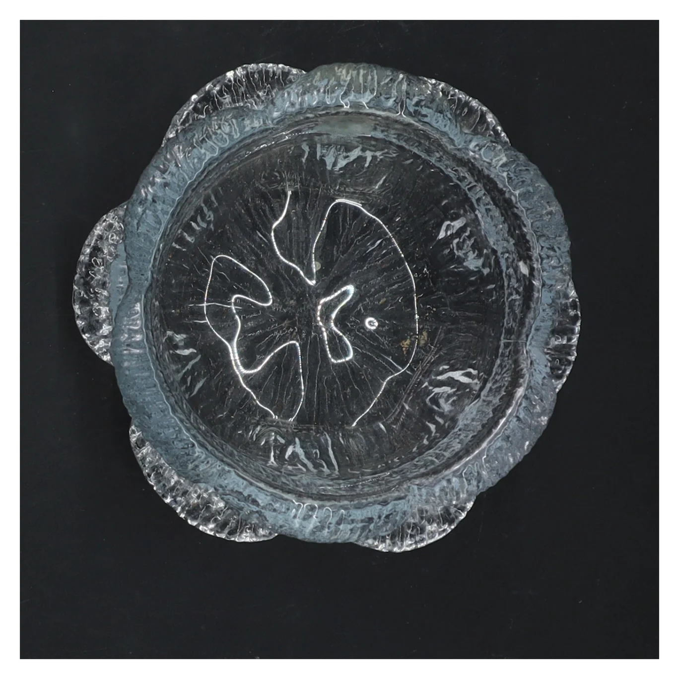  2 fyrfadsstager fra holmegaard med bølgede kanter (str. Ø 11 cm)