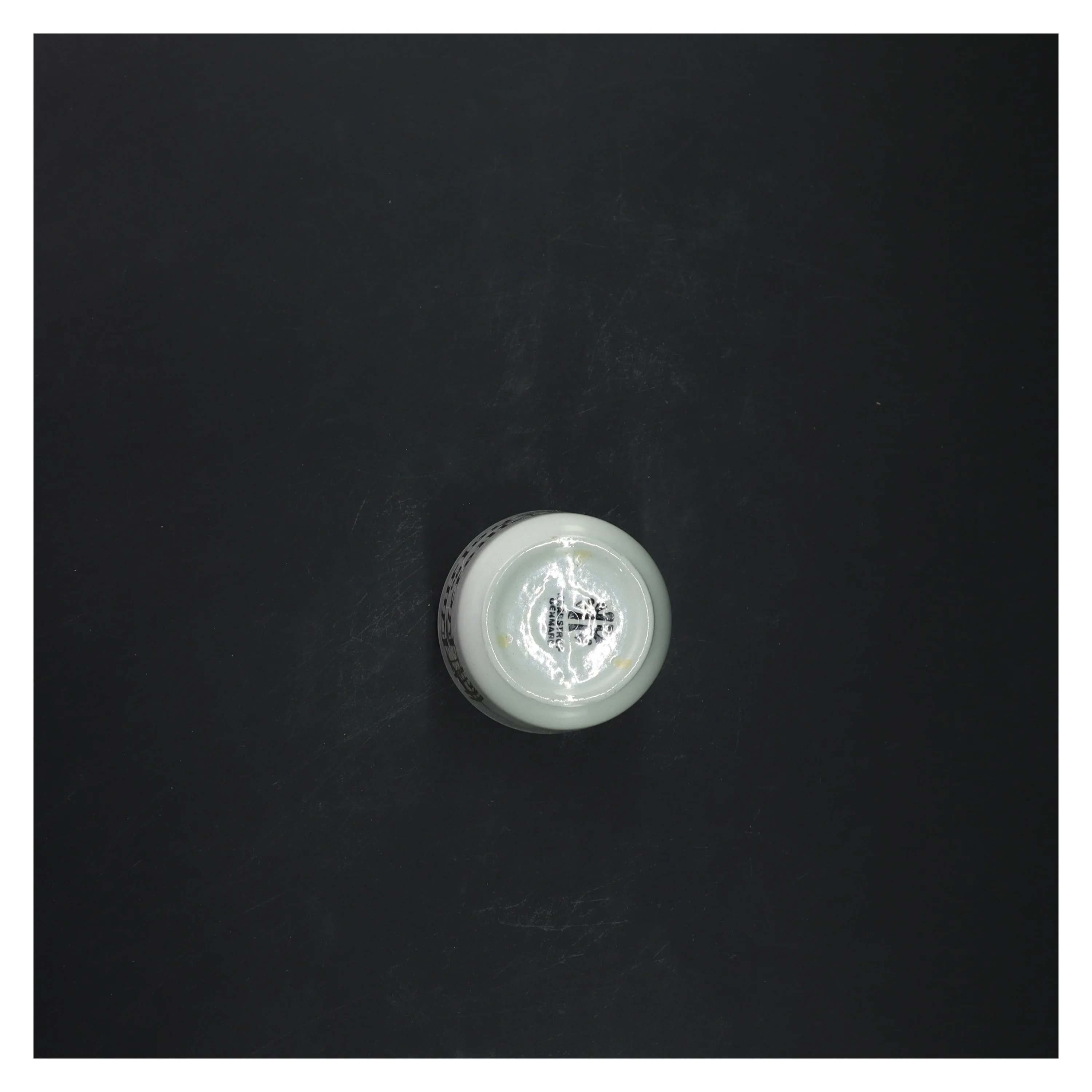 Urtepotte med tekst fra Knabstrup (str.  9,5 cm)