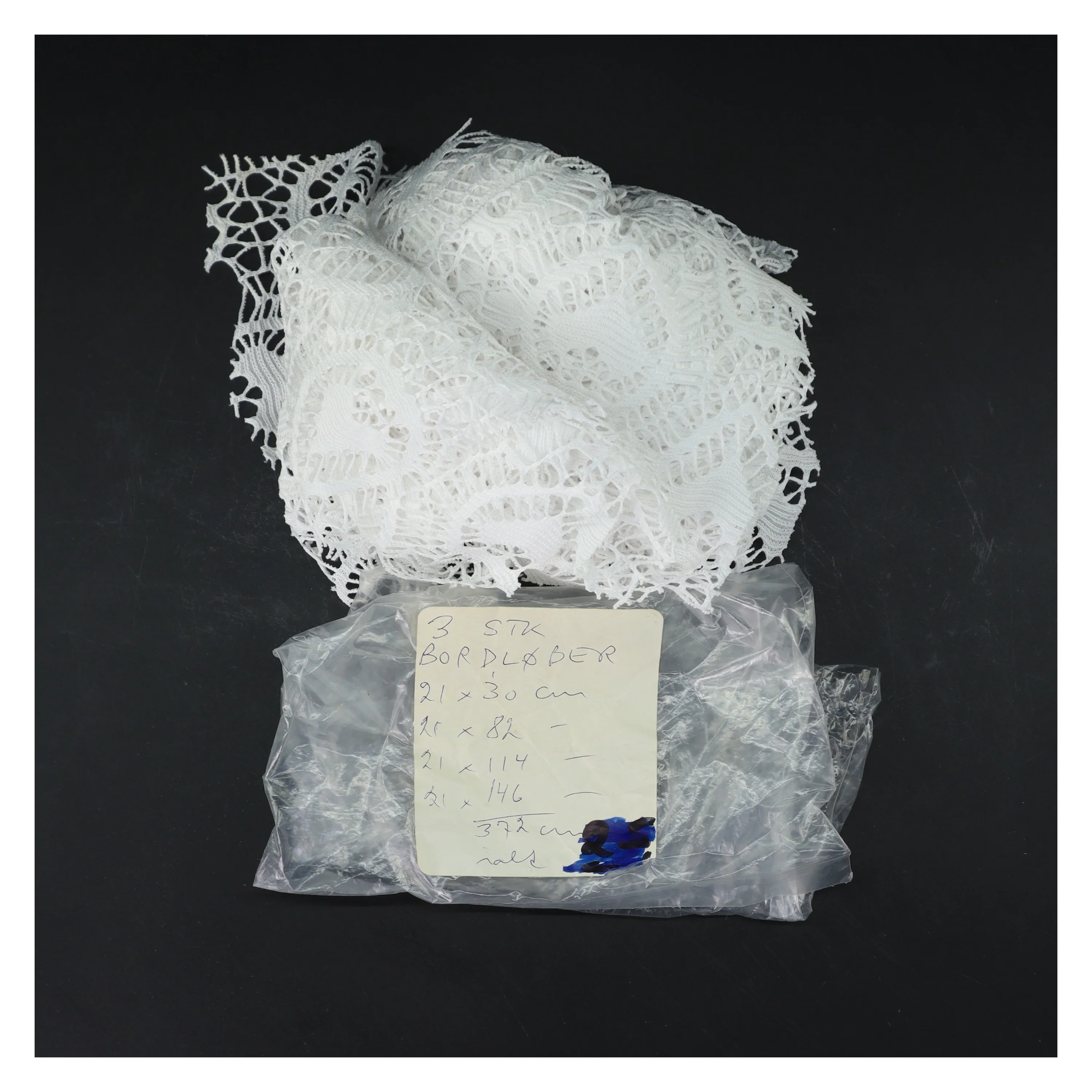 Hvide bordløbere (str. 21x30 & 21x82 & 21x114 & 21x146 cm)