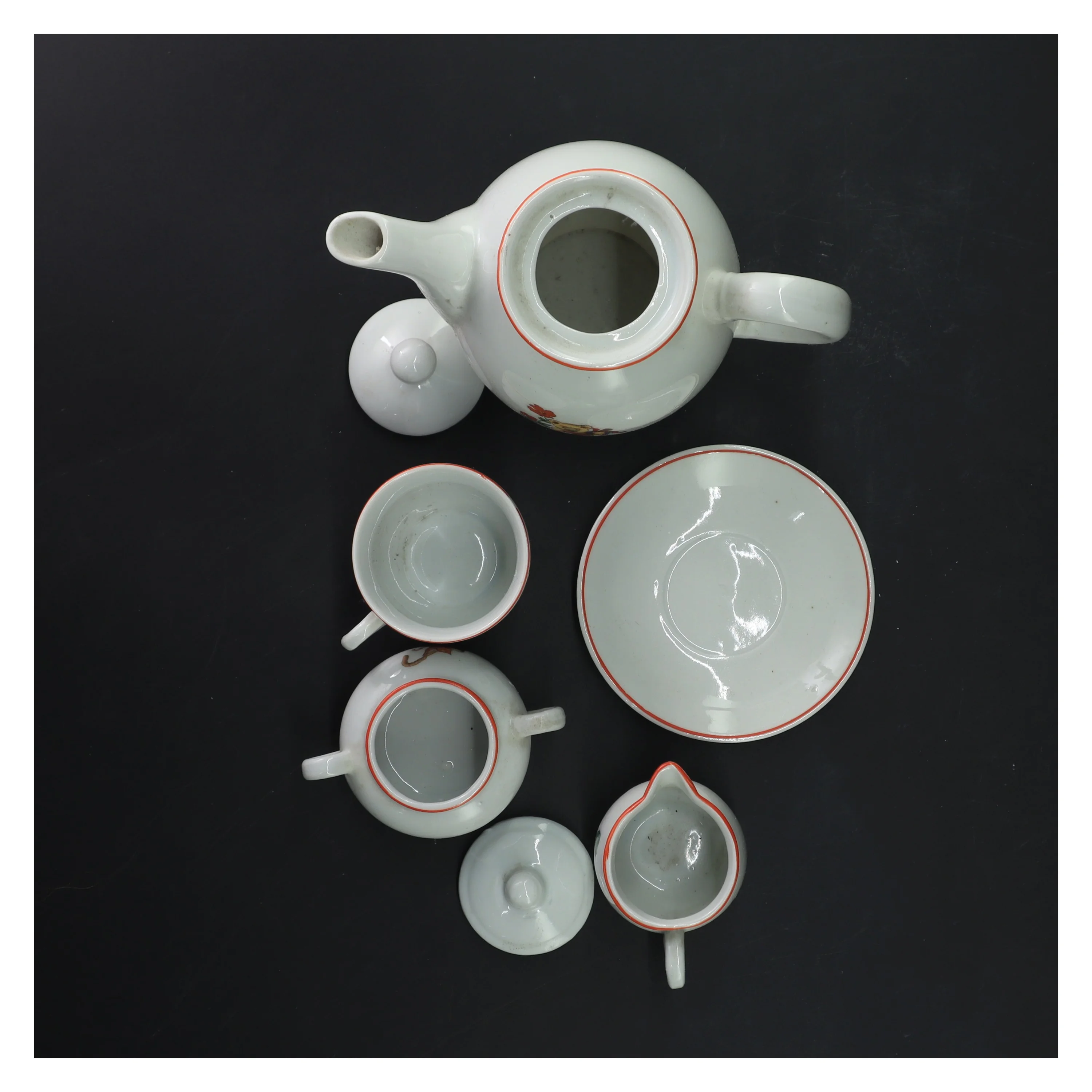 Gammelt Miniature børne tesæt med dyr motiver (str. 13x16,5 til5,5x7 cm)