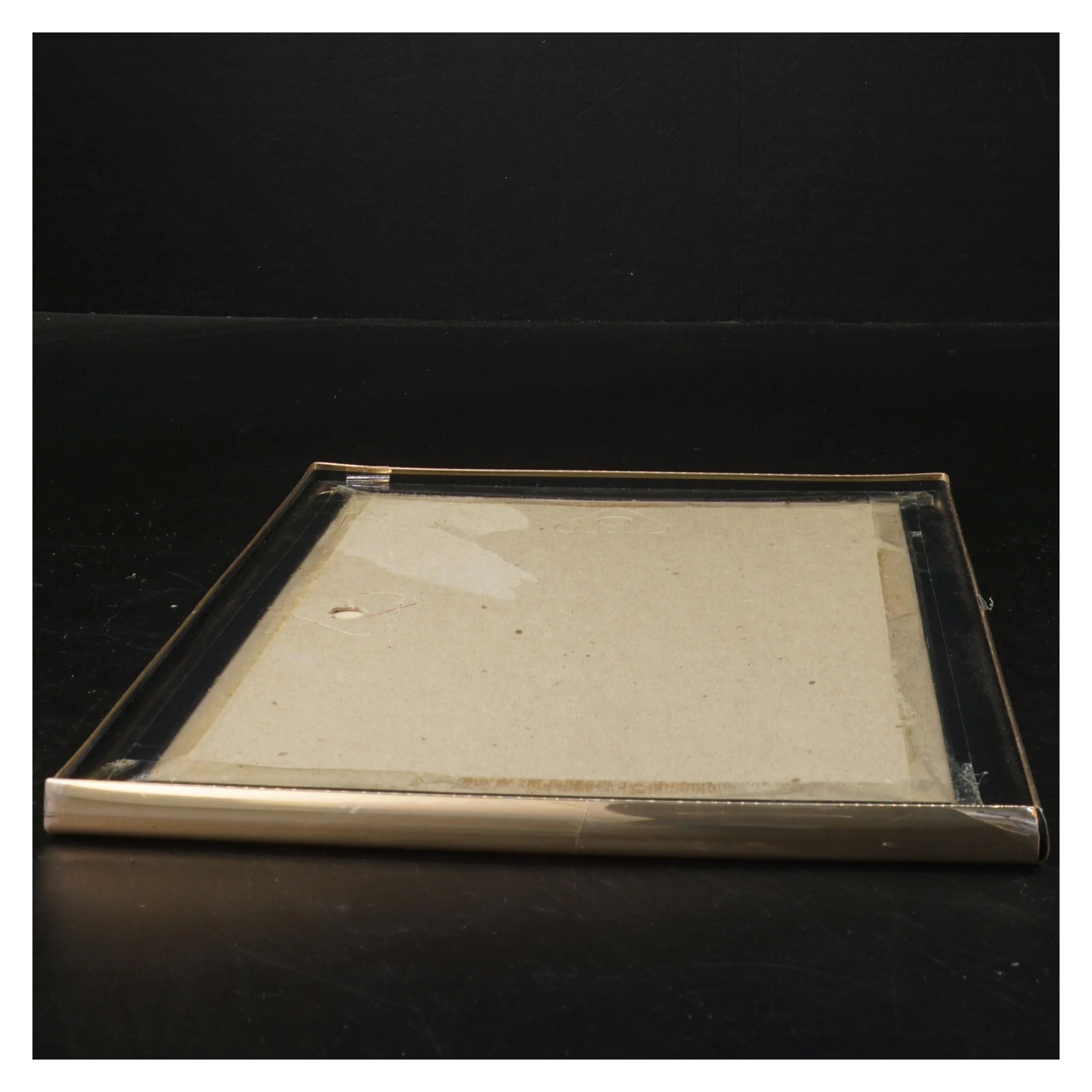 Indrammet billede med katte (str. 26x21x1 cm)