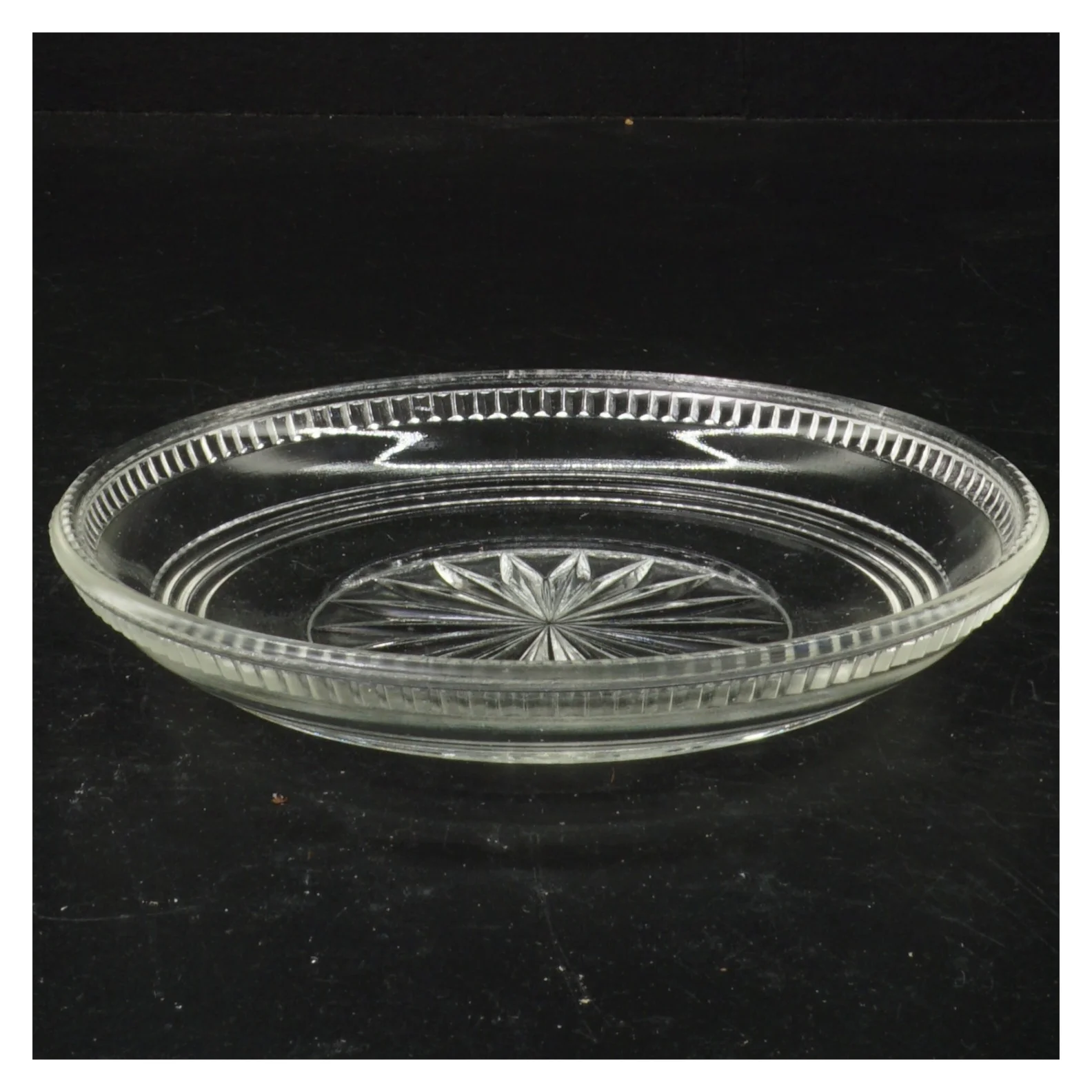 Glastallerken (str. 16 cm i diameter)