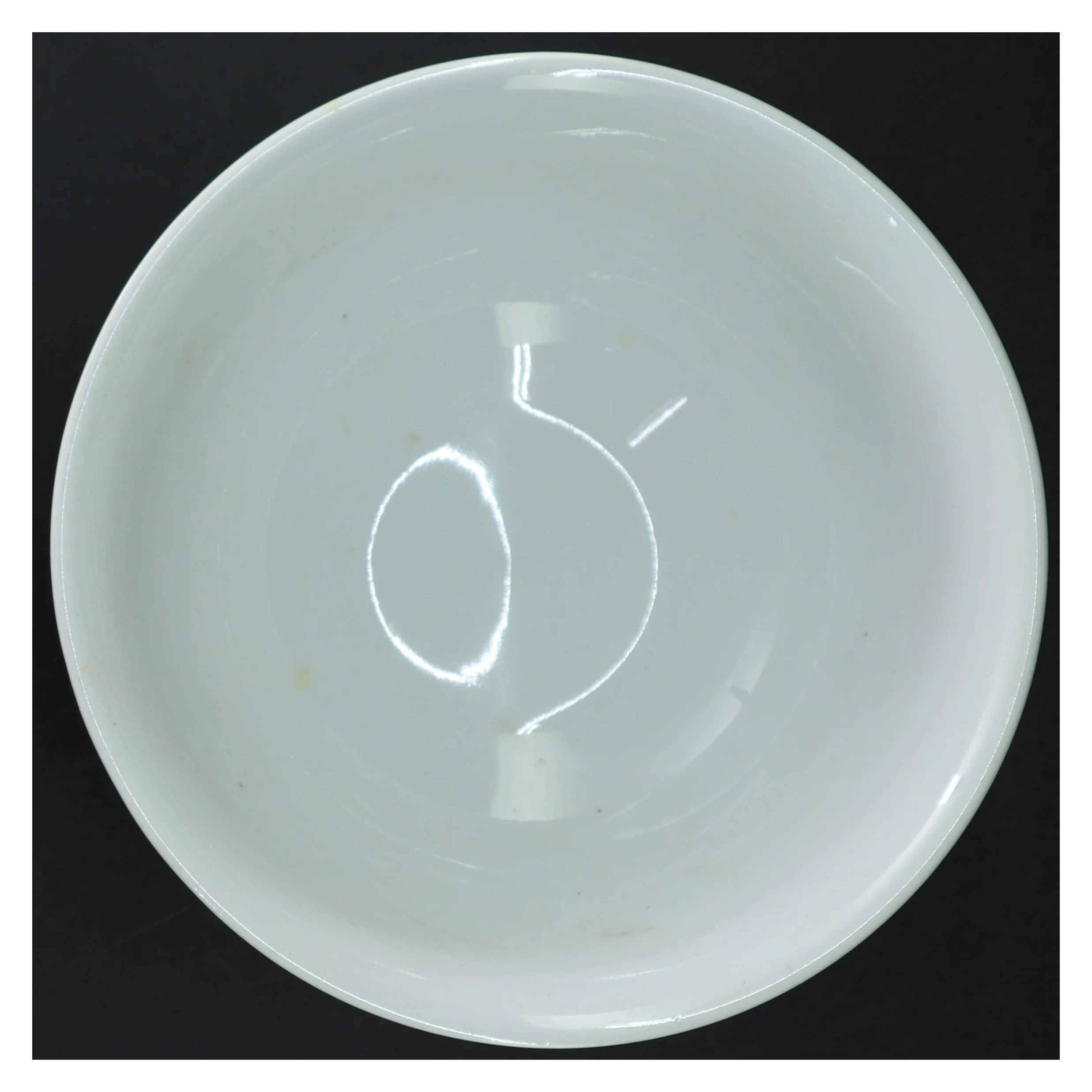 Stribet porcelænsskål (str. Ø 23 cm)