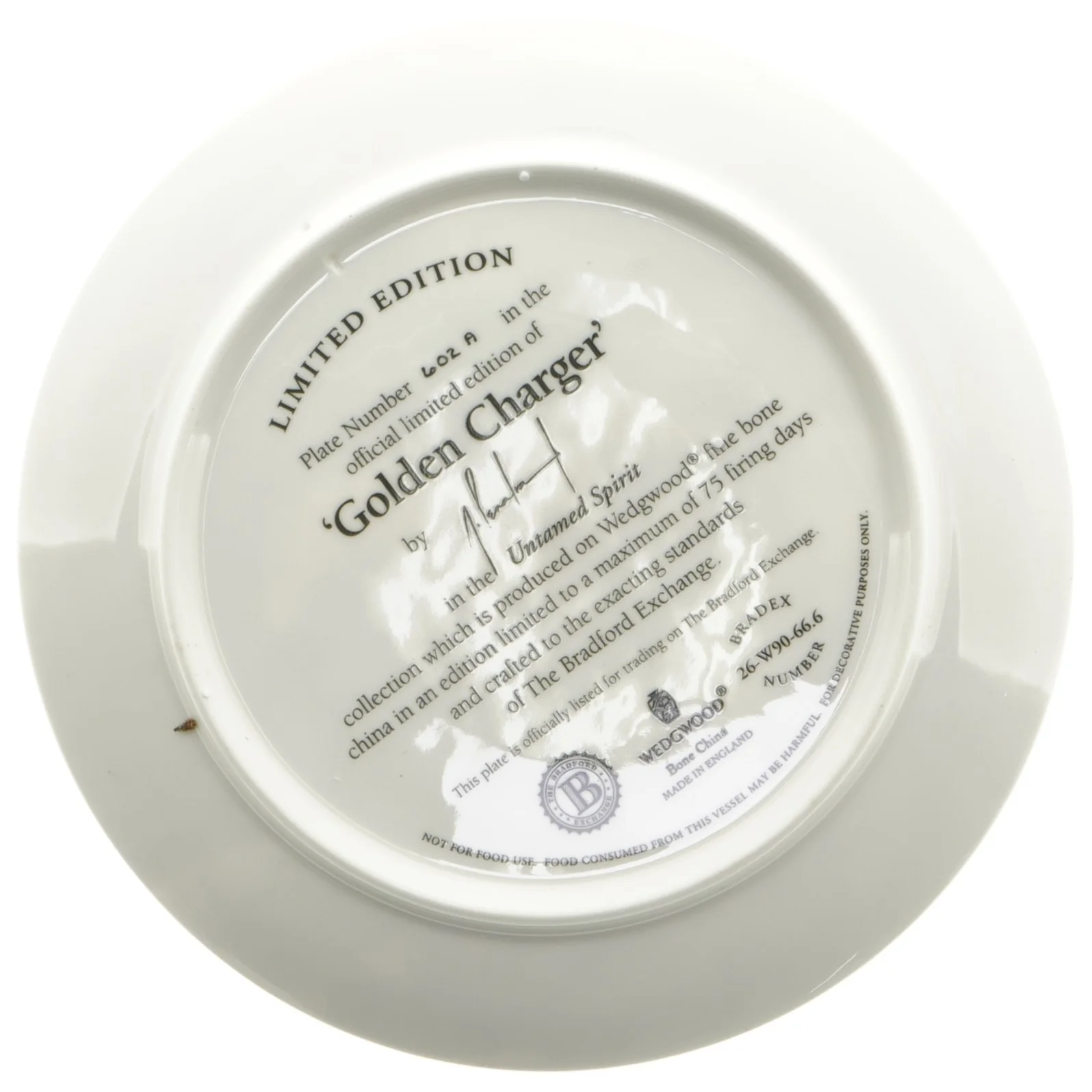 Dekorativt porcelænstallerken med motiv af hest fra Wedgwood (str. Ø 20 cm)