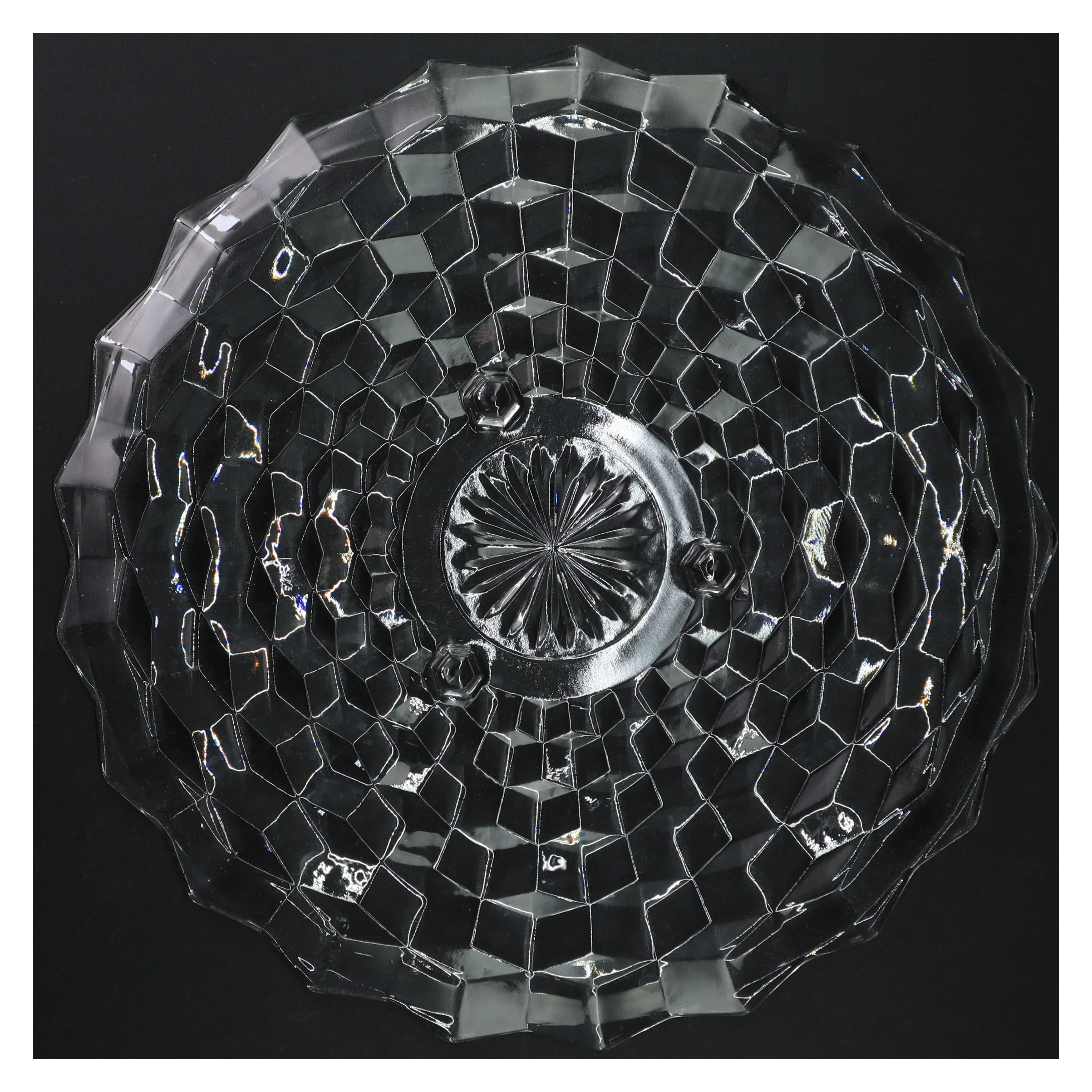 Glasfad med dekorativt mønster (str. 31 cm i diameter)