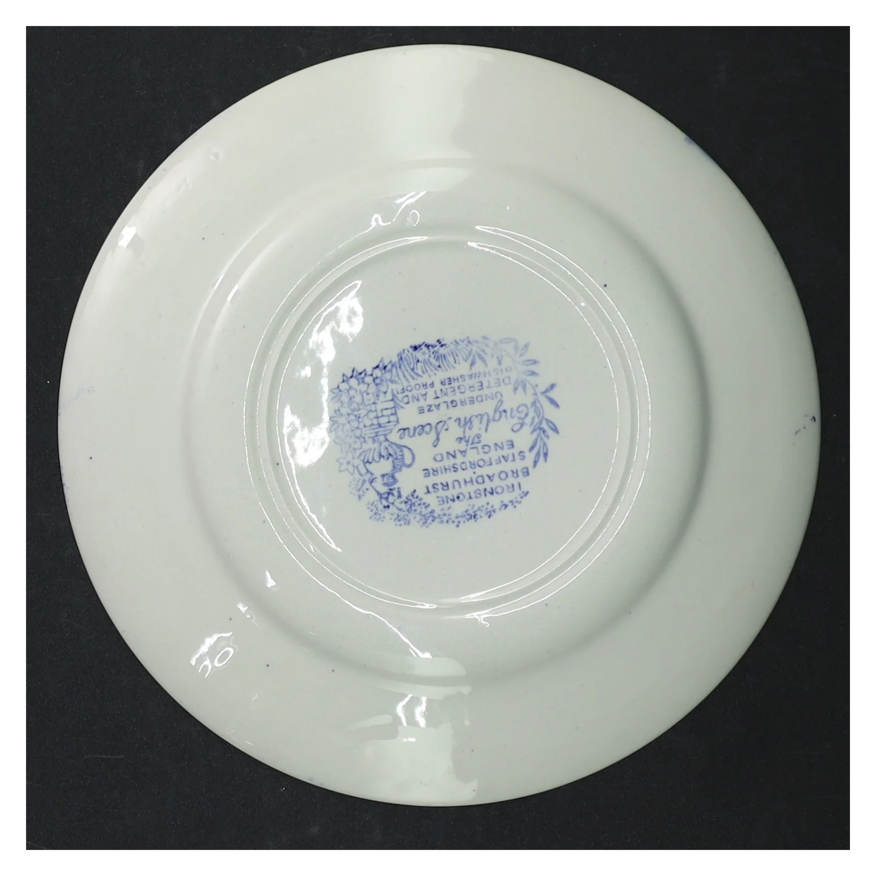 Blå og hvid porcelænstallerkener (str. 16 cm)