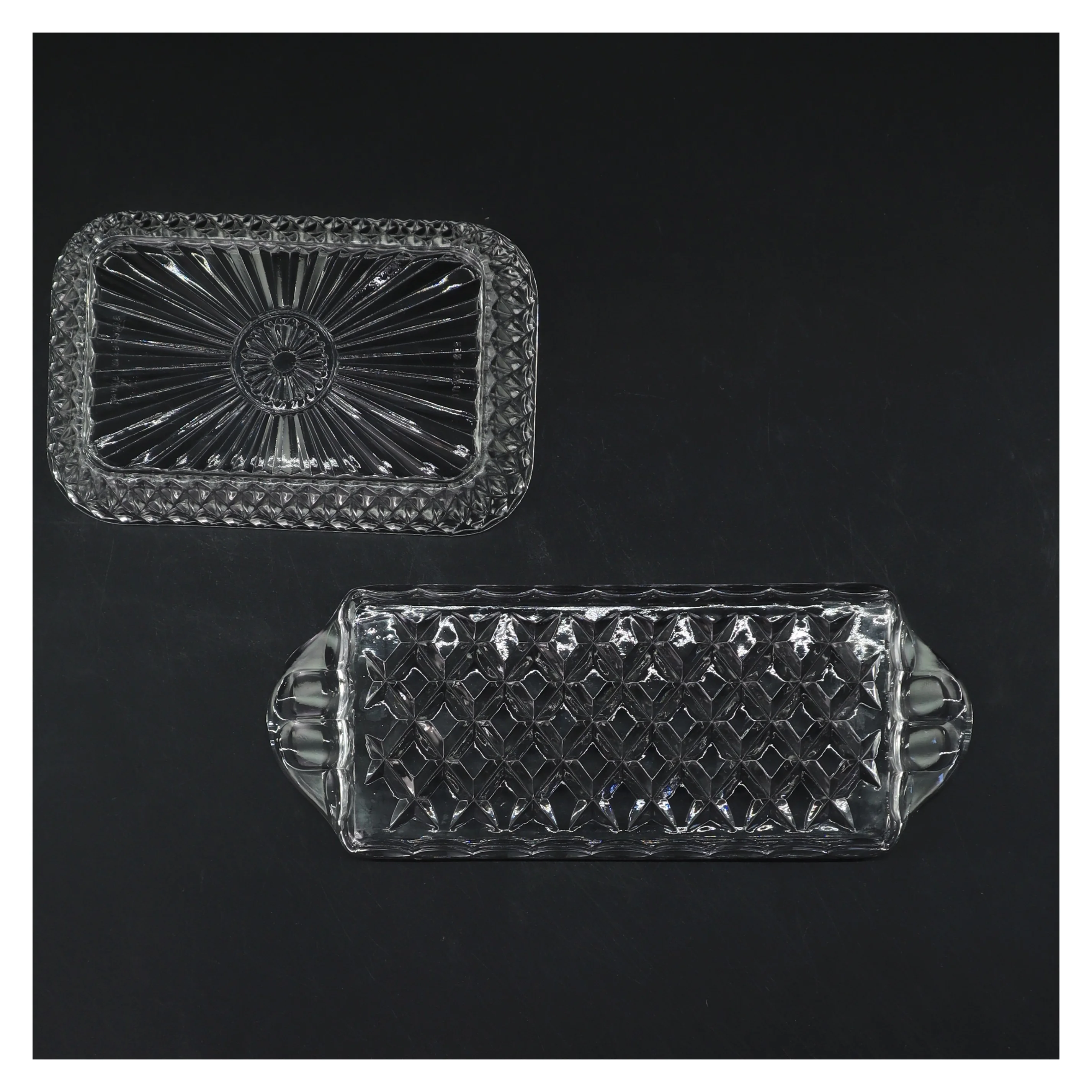 Glass skåle med mønstret design (str. 8x21 & 9x14,5 cm)